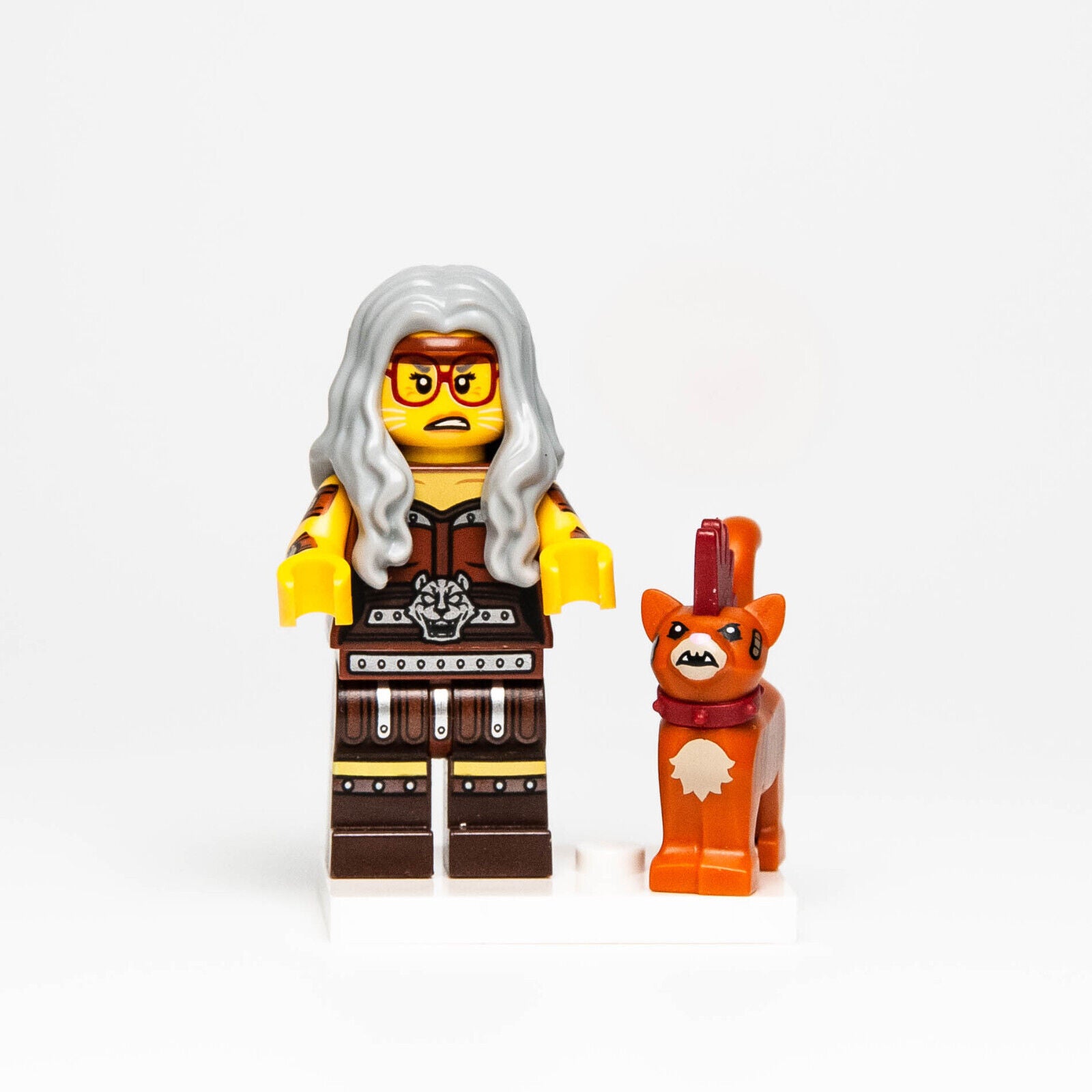 LEGO Movie 2 Series Minifigure: Cat Lady Sherry Scratchen-Post 71023 (coltlm2-6) - StudBee
