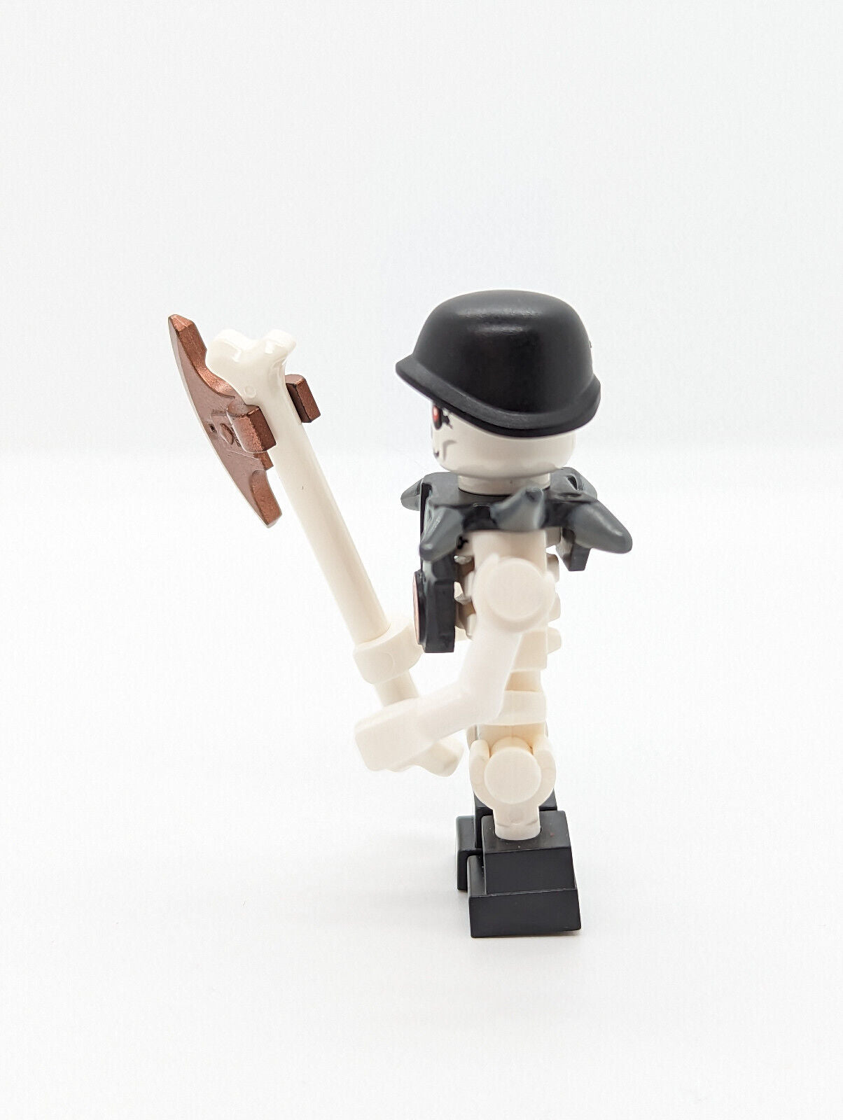 LEGO Ninjago Golden Weapons: Chopov with Helmet (njo005) 2259 Skull Motorbike - StudBee