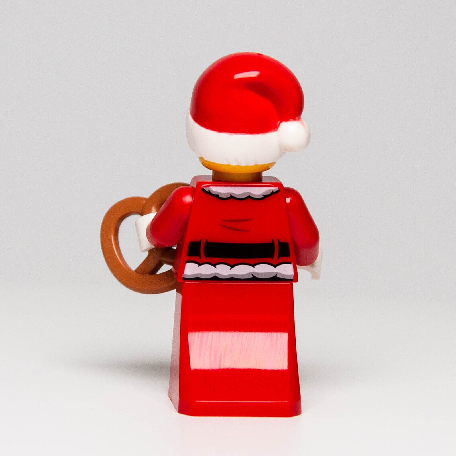 New Lego Holiday (BAM )Christmas Minifigure - Mrs. Claus w/ Pretzel 2022 - StudBee