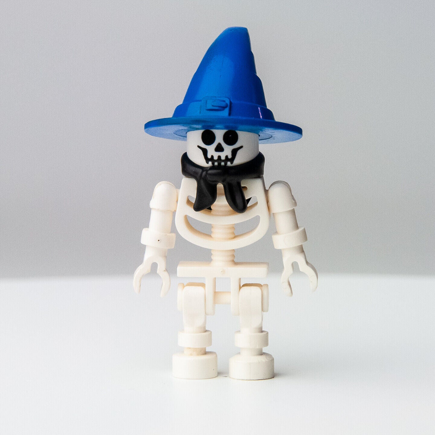 LEGO Skeleton (Boney) - Twisted Time Train - 6497 (gen005) Minifigure - StudBee
