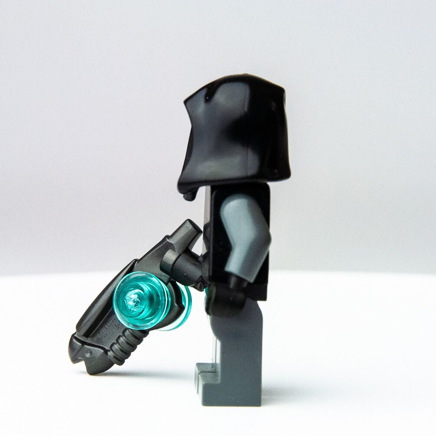 LEGO The Sakaaran w/ gun - 76020 76019 76021 (sh120) Minifigure - StudBee