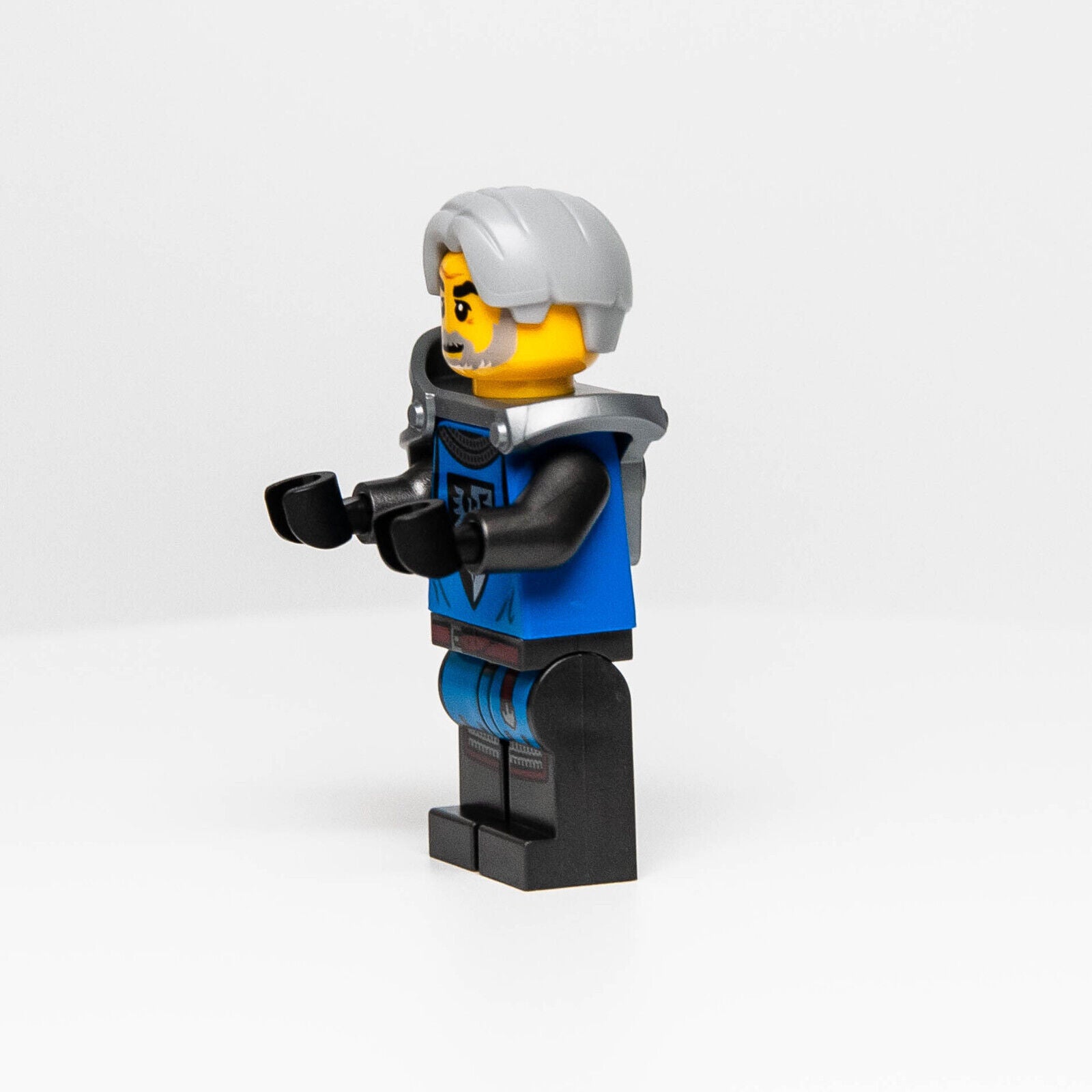 NEW LEGO Medieval Male Knight Minifigure (IDEA085) Black Falcon 21325 - StudBee