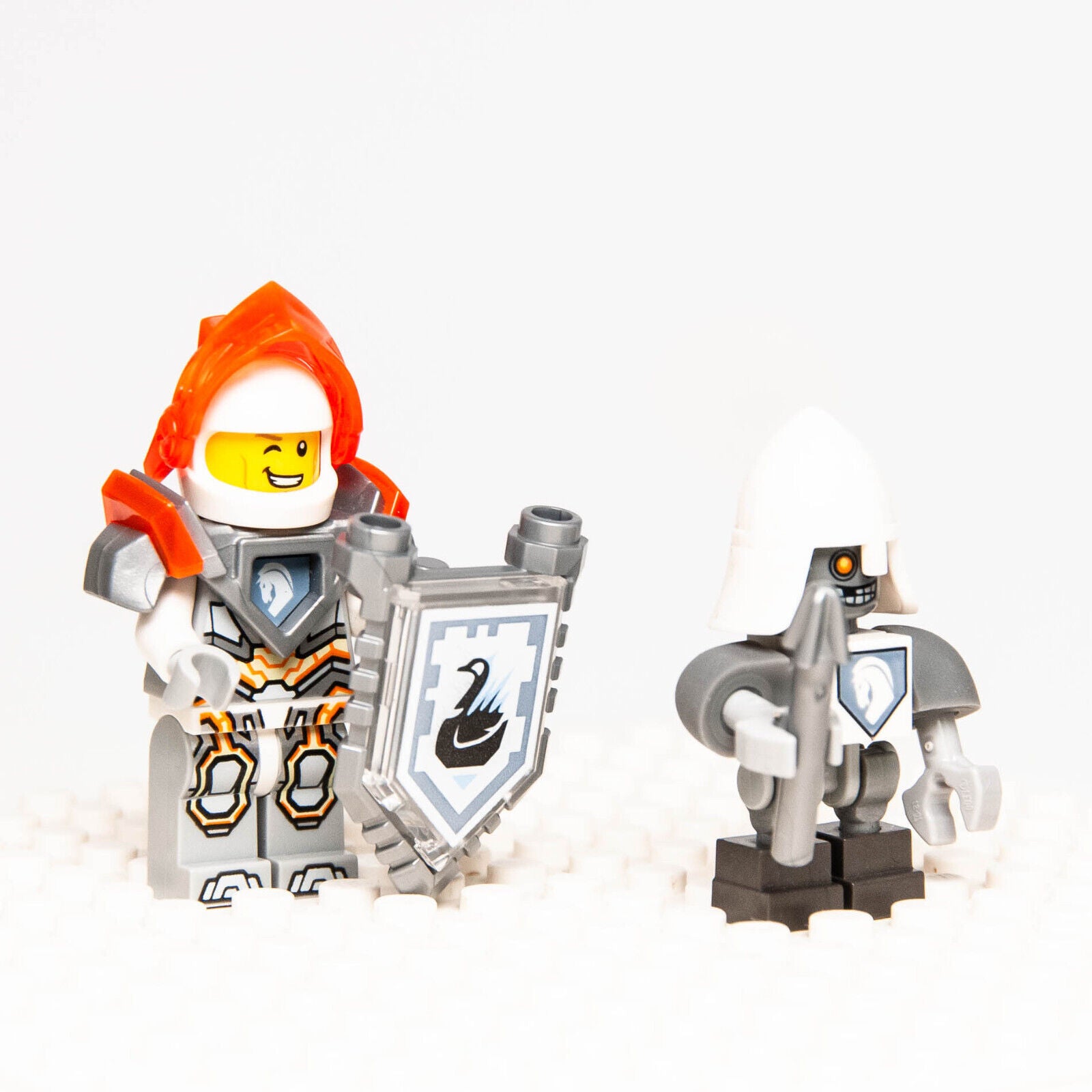 LEGO Nexo Knights Minifigures - Lance (nex076) & Bot (nex091) 70348 Twin Jouster - StudBee