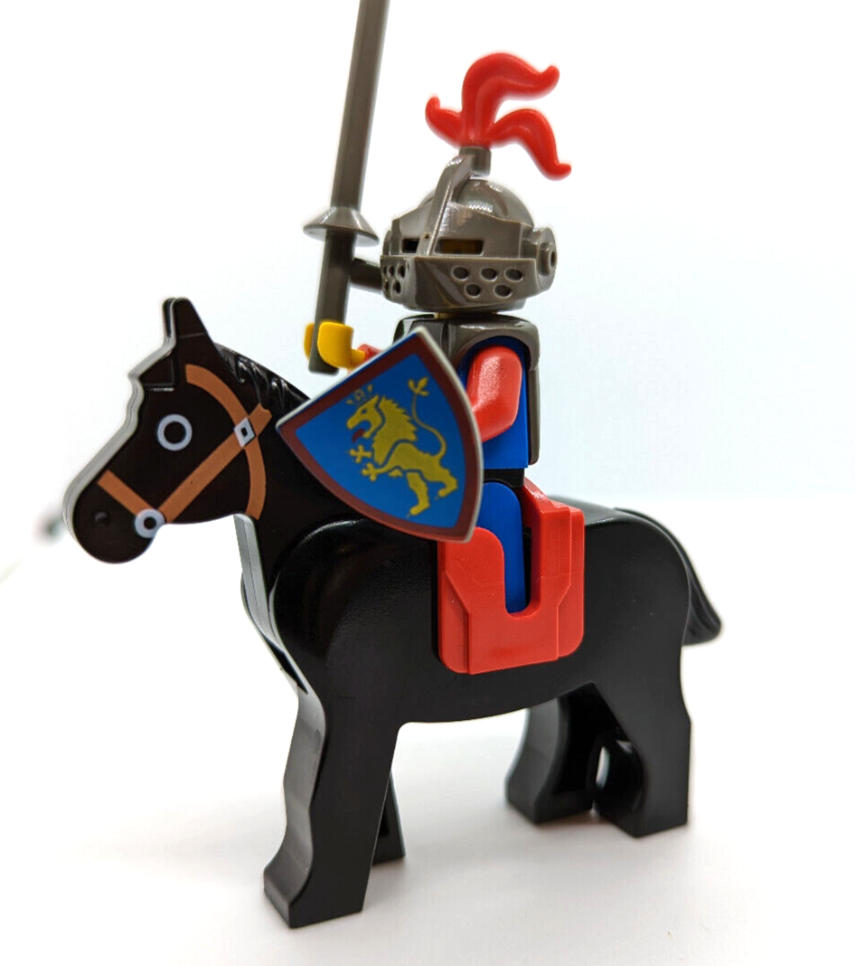 (Lot of 2) Lego Castle Knight Minifigure (cas169) and Horse 6042 - StudBee