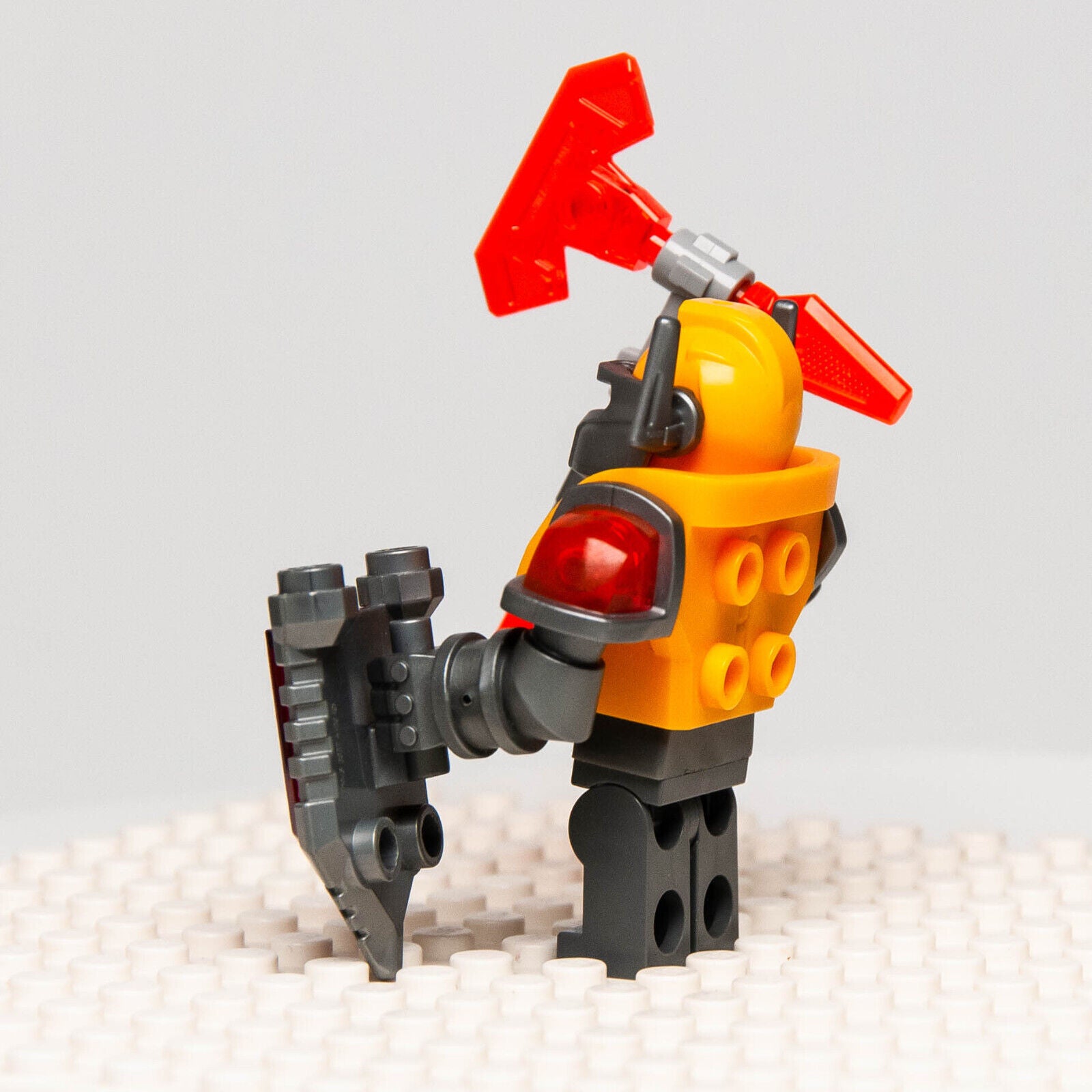 Lego Nexo Knights Minifigure - Battle Suit Axl w/ Shield & Weapon (nex079) 70365 - StudBee