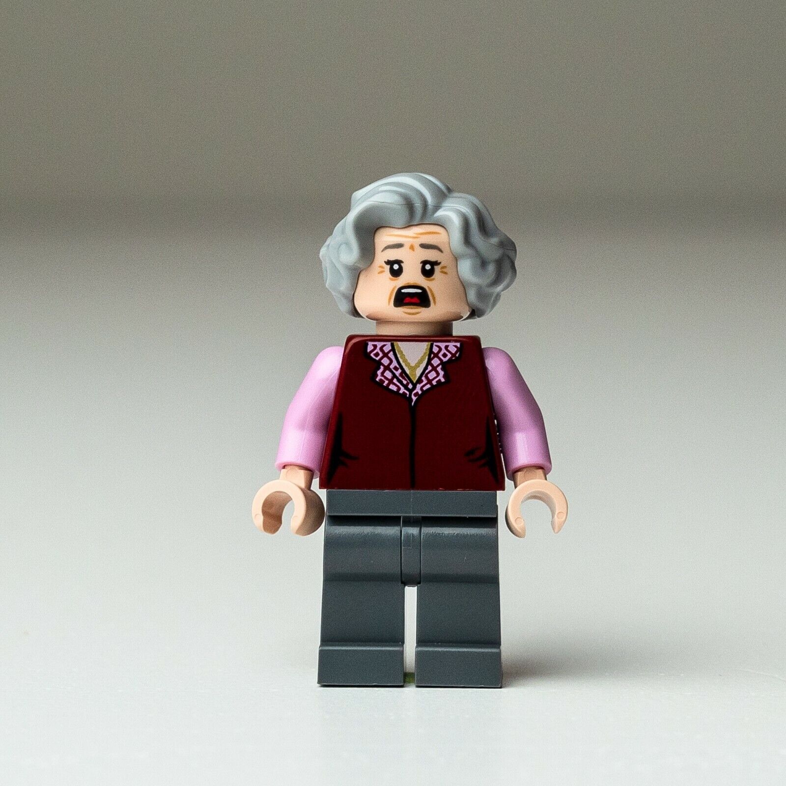 New LEGO The Trolley Witch Minifigure - Hogwarts Express - 75955 (hp158) - StudBee