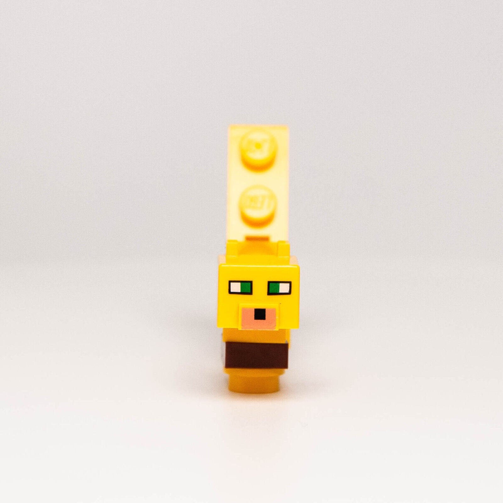 LEGO Minecraft Minifigure - Yellow Minecraft Ocelot (mineocelot02) 21158 - StudBee