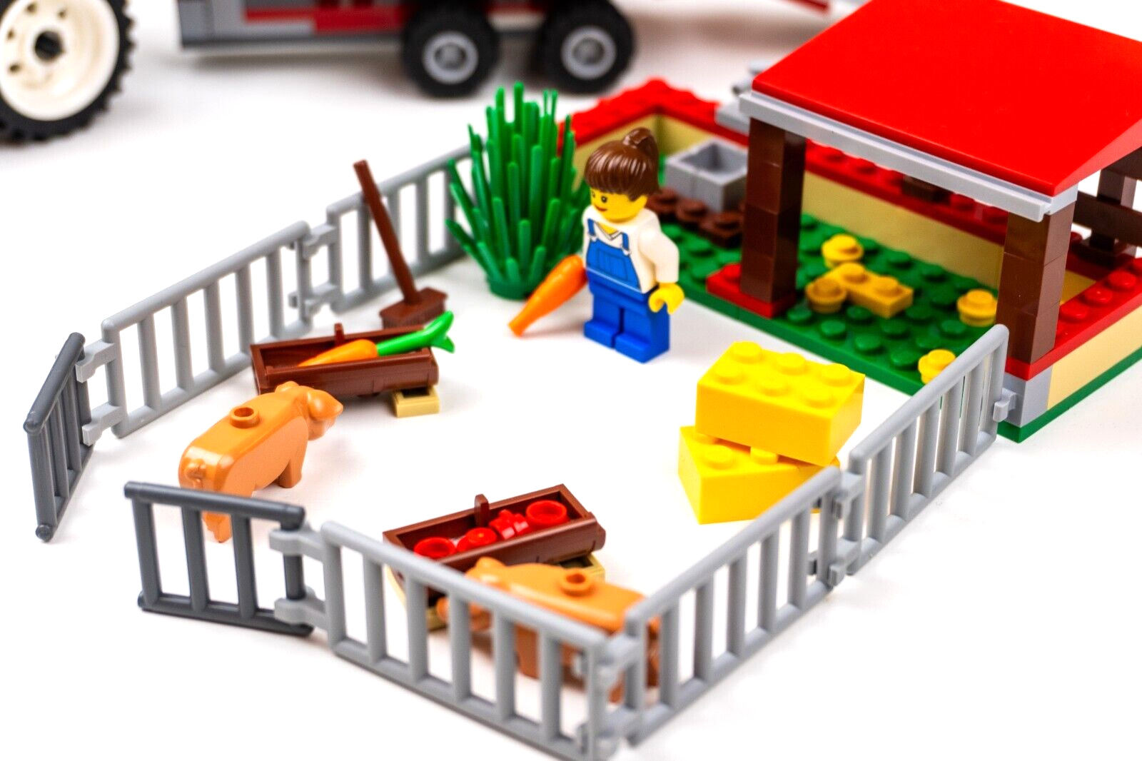 Lego City Tractor Pig Farm 7684 Complete w Box Instructions 201