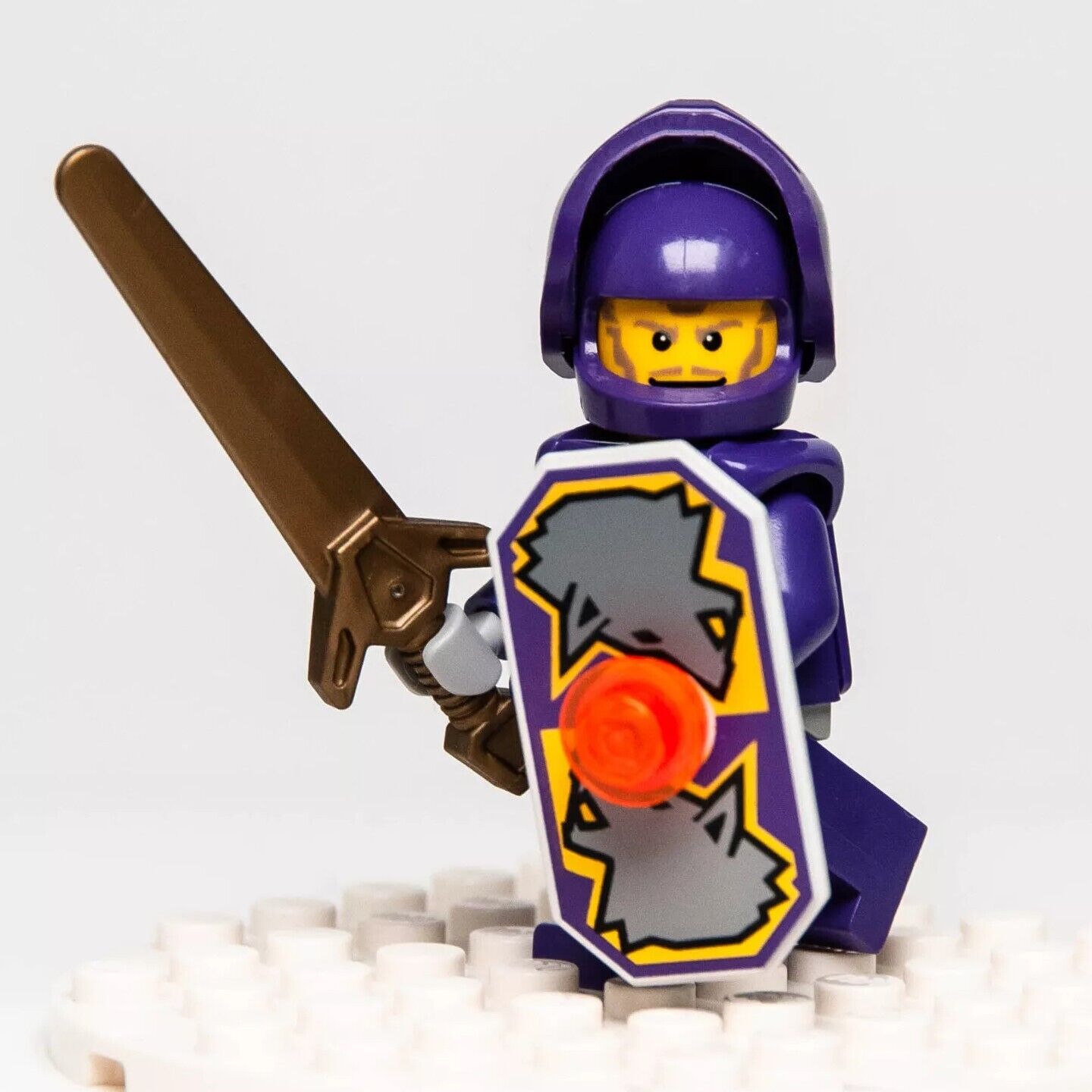 LEGO Castle Knights Kingdom II Minifigure - Danju (cas262) Wolf Purple 8781 8777 - StudBee