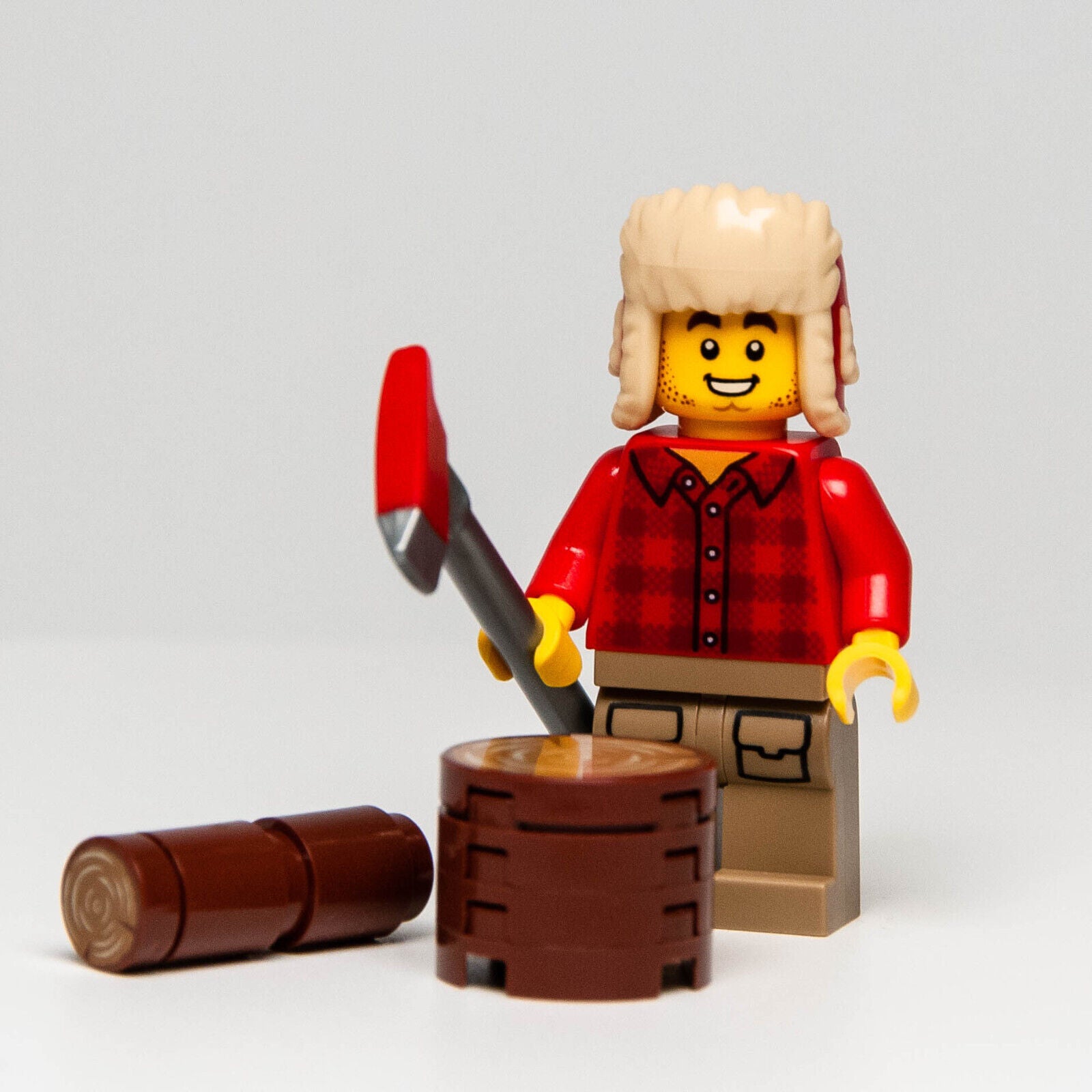 Lego LUMBERJACK Minifigure Scene - Plaid Flannel Shirt, Axe, Wood Logs, Ushanka - StudBee