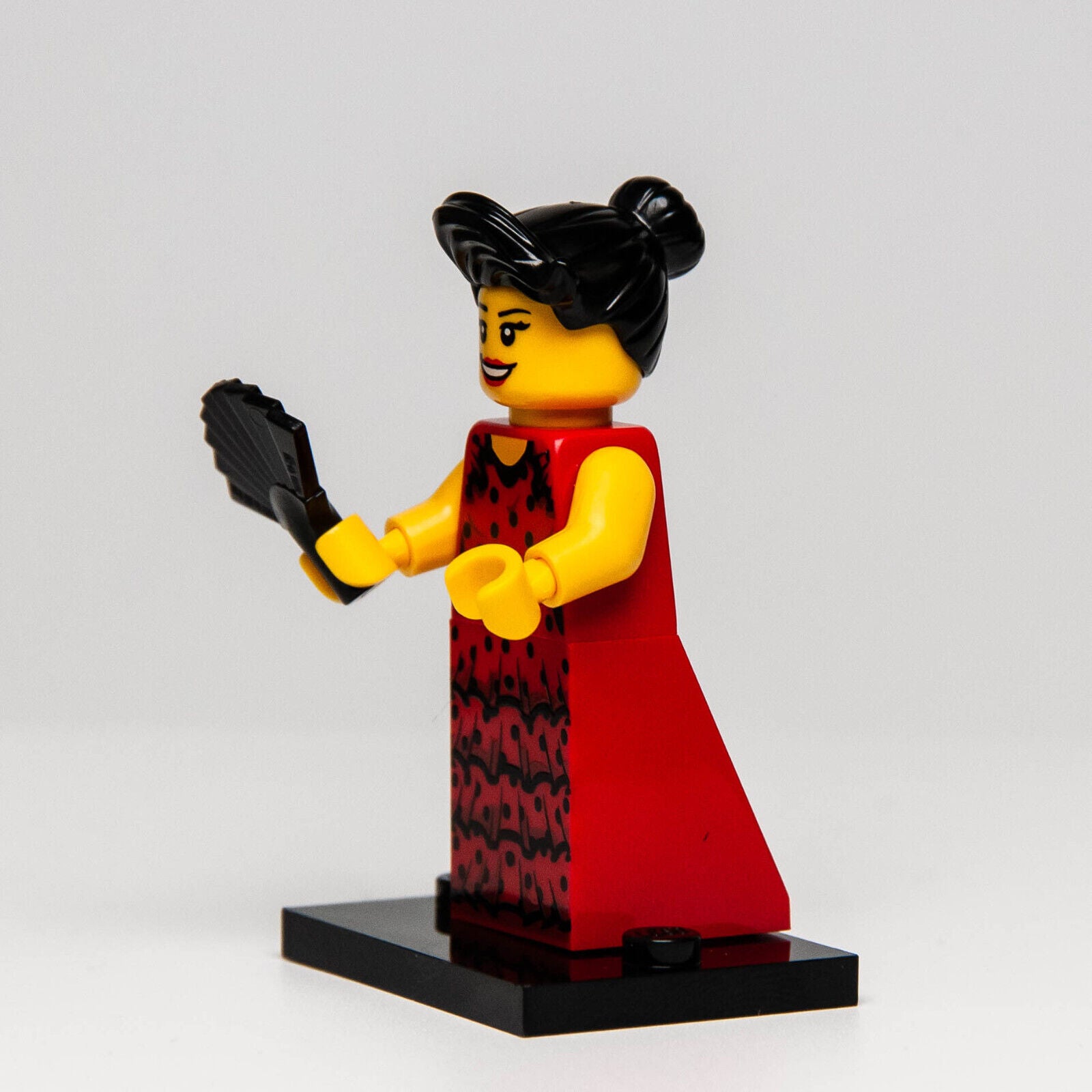 LEGO CMF Minifigure, Series 6 - Flamenco Dancer w/ Fan (col06-6) - StudBee