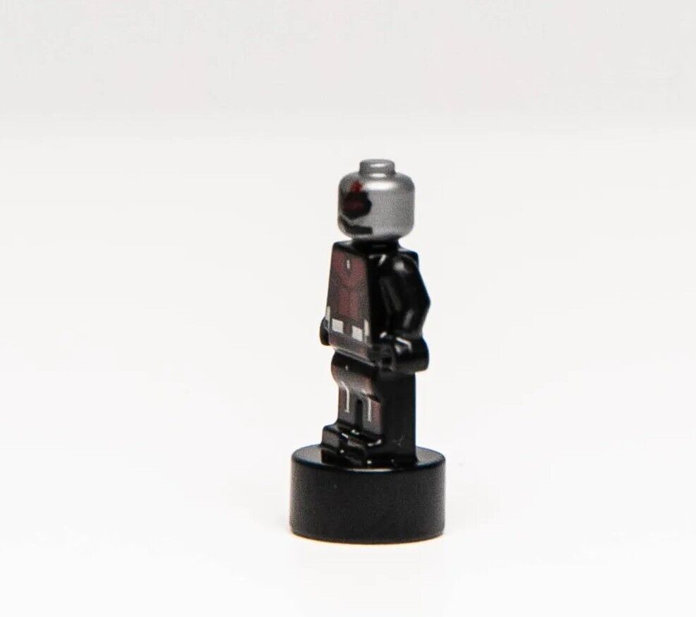 LEGO Avengers Micro Minifigure Ant-Man Upgraded Suit 76192 (90398pb044)(sh - StudBee