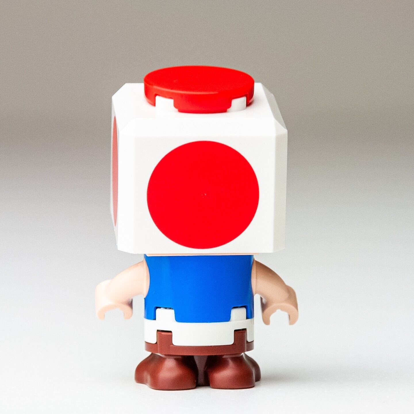 New Lego Super Mario Minifigure - Toad, Happy (mar0010) - StudBee