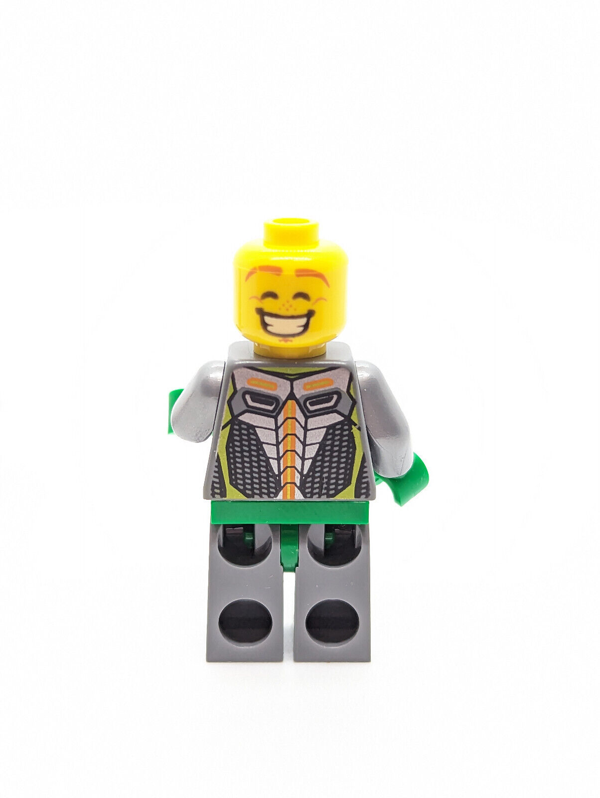 LEGO Nexo Knights Minifigure - Aaron (nex004) 70313 w/ Shield & Blaster - StudBee