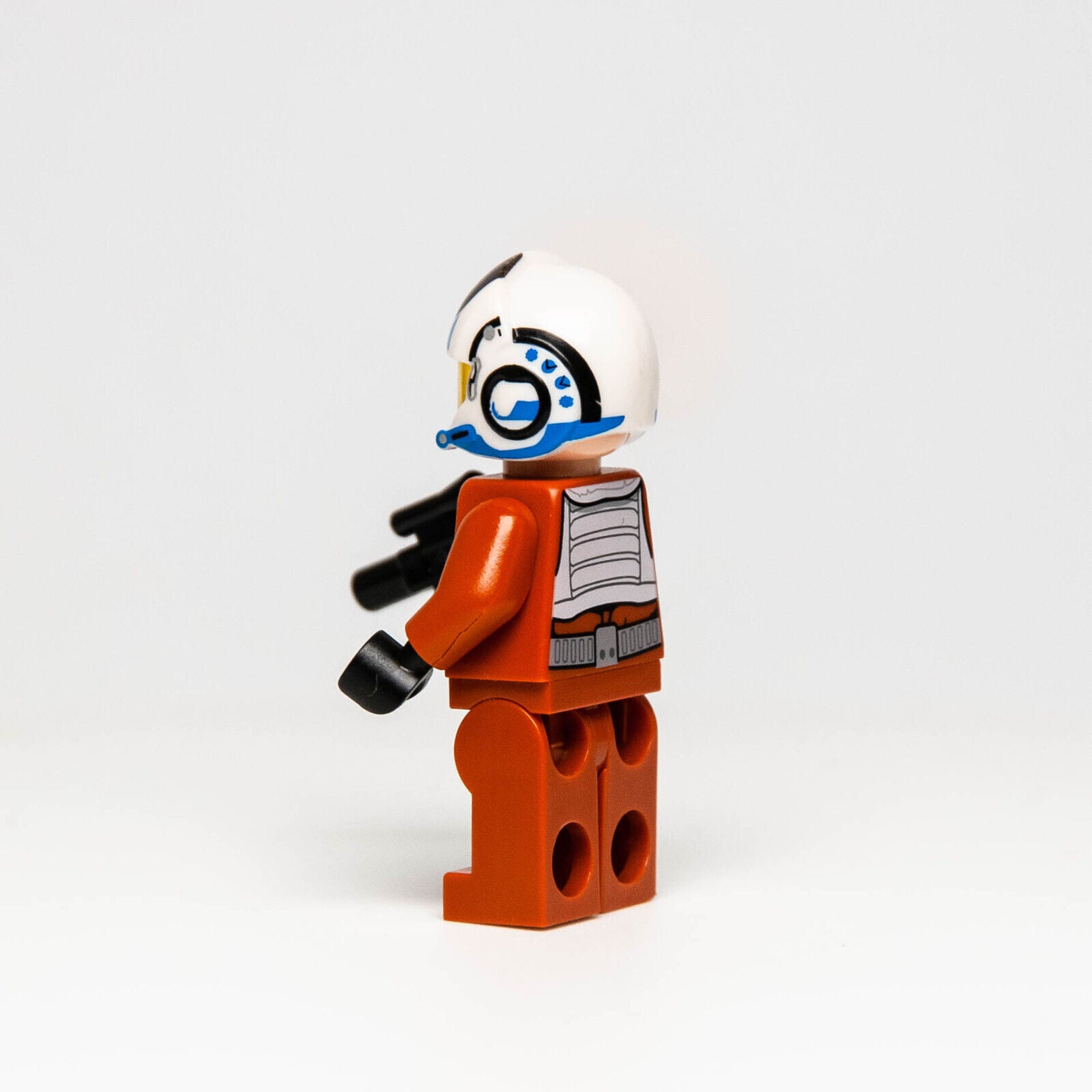 Lego Star Wars Minifigure - Resistance Pilot X-Wing Temmin Snap Wexley (sw0705) - StudBee