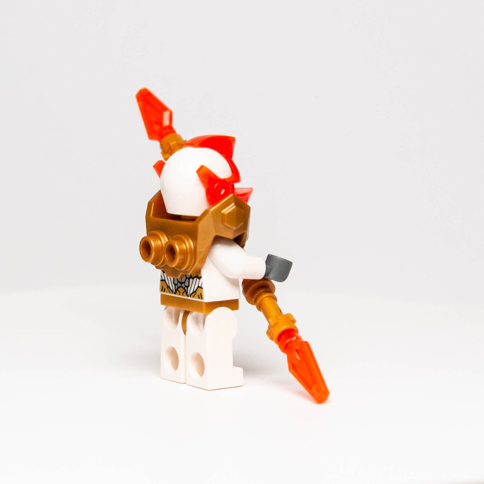 LEGO Nexo Knights - Lance Pearl Gold Armor Minifigure - 72001 (nex141) - StudBee