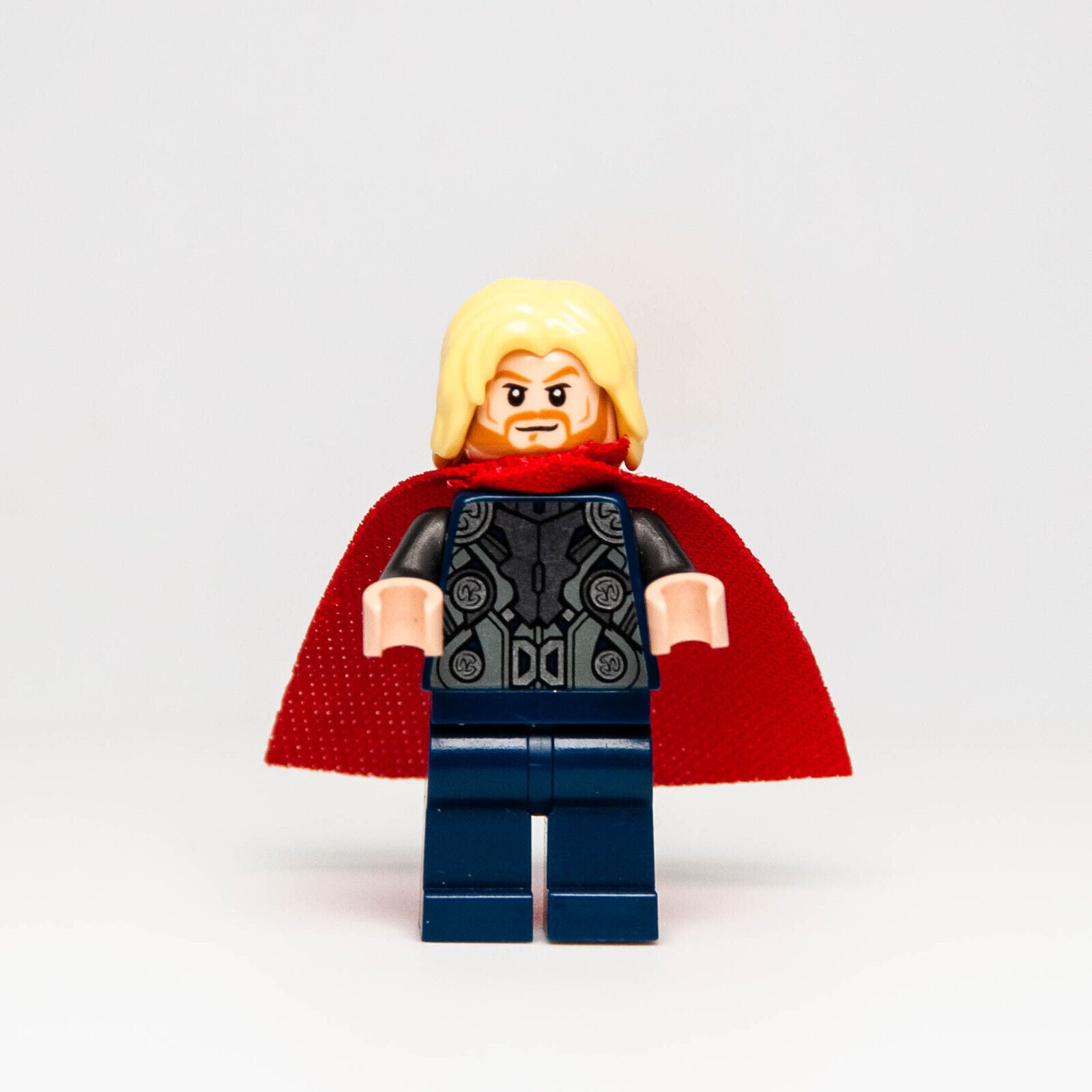 Lego Marvel Minifigure - Thor (sh170) 760338 76030 Avengers Tower Ultron - StudBee