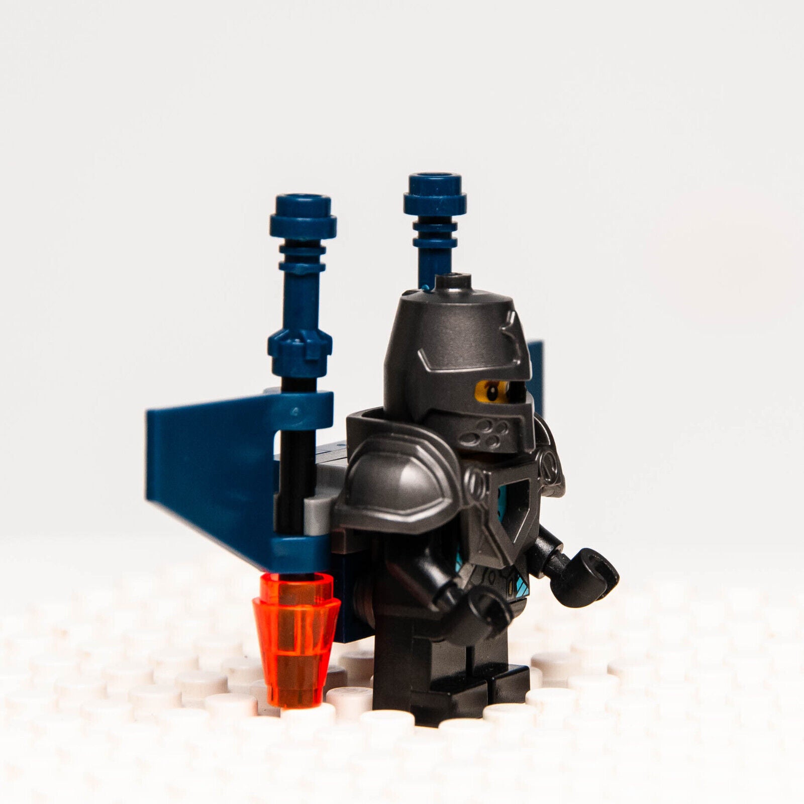 LEGO Nexo Knights Minifigure - Robin w/ Jet Pack (nex085) 271714 - StudBee