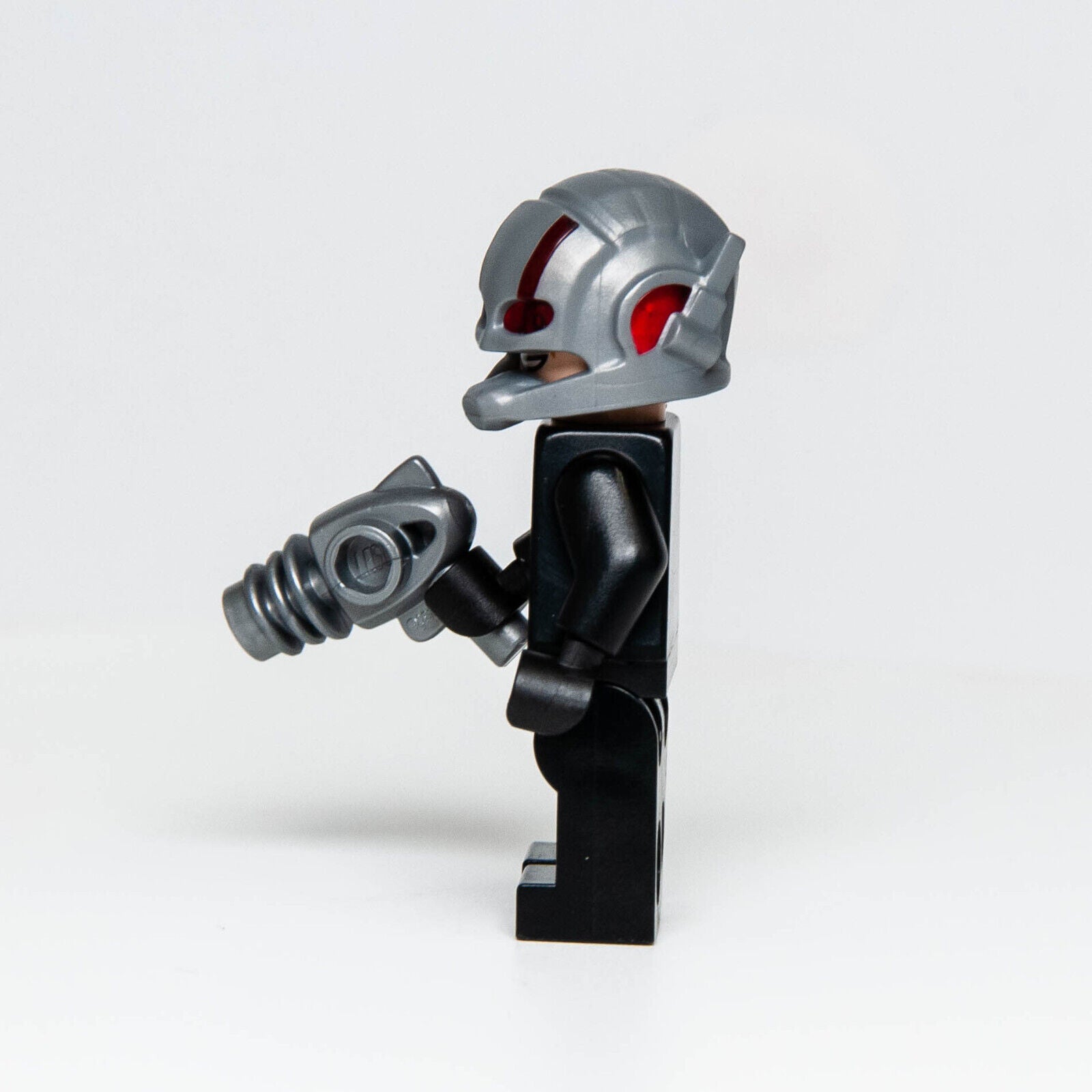 LEGO Ant-Man Marvel Minifigure (sh516) Upgraded Suit Scott Lang 76109 - StudBee
