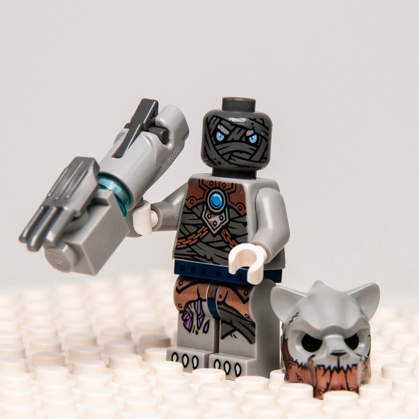 LEGO Chima Saber-Tooth Tiger Warrior 1 (loc125) Minifigure - StudBee