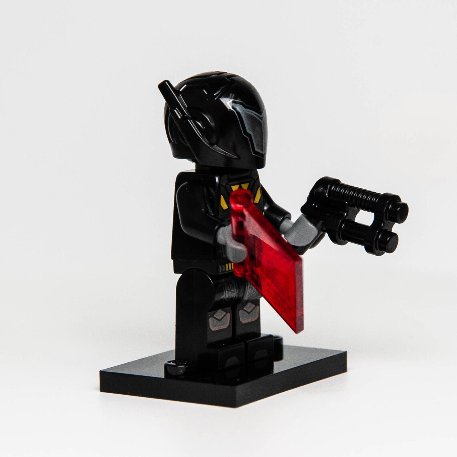 LEGO CMF Series 19 Minifigures: Galactic Bounty Hunter (col19-11) 71025 col352 - StudBee