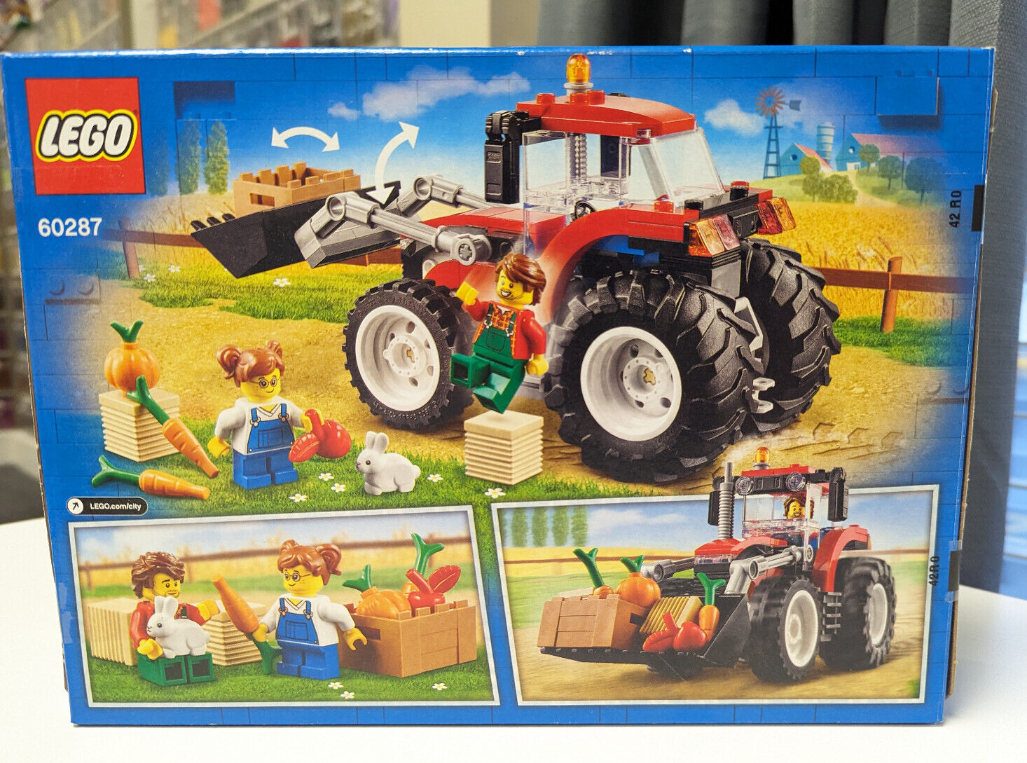 LEGO CITY: Tractor (60287) Farmer Overalls Child Garden - StudBee