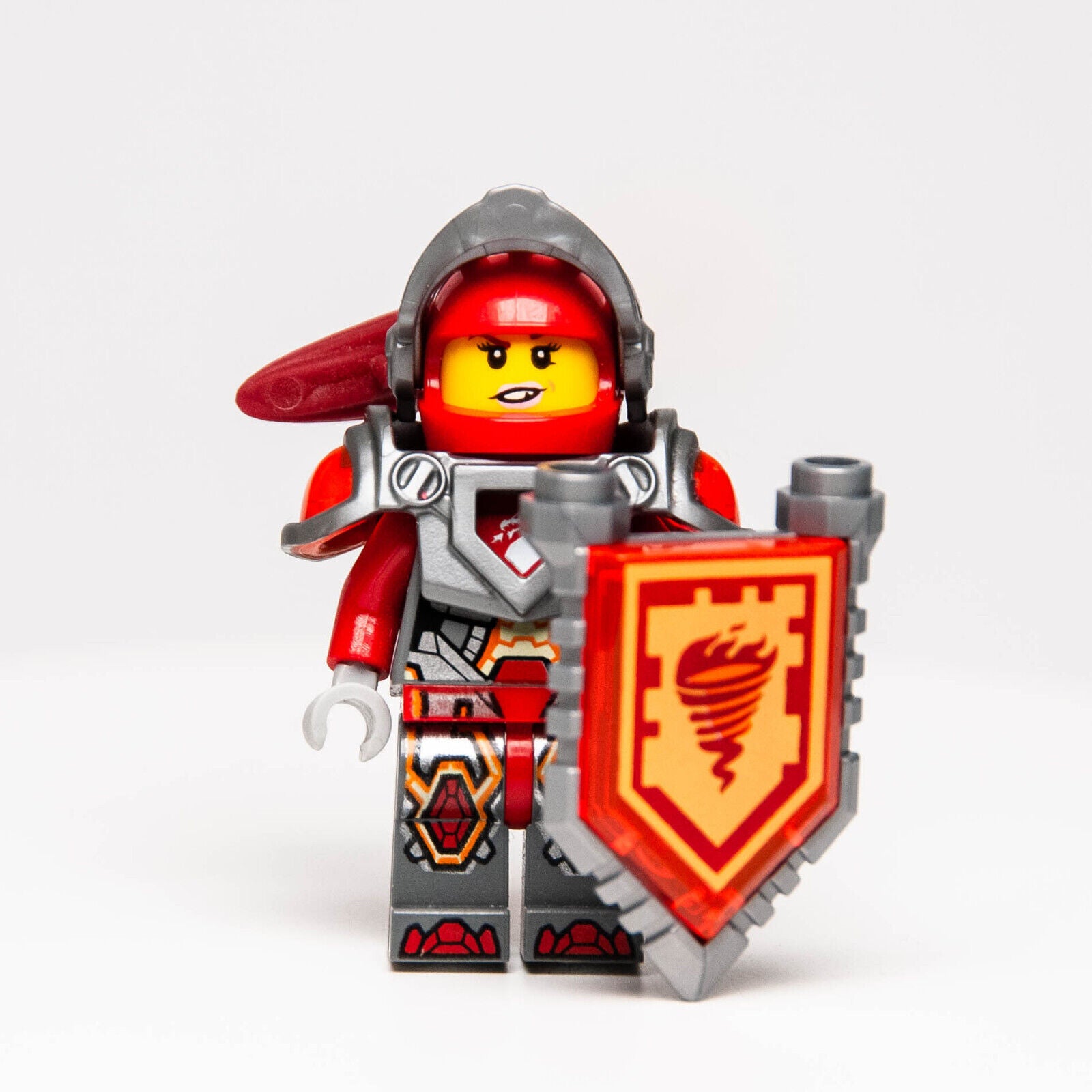 LEGO Nexo Knights Minifigure - Macy Halbert, Silver Armor (nex016) 70323 70314 - StudBee