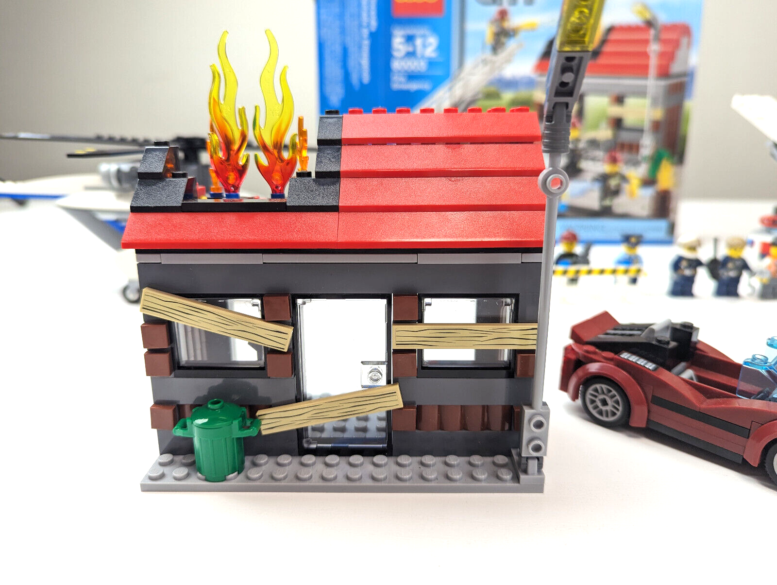 LEGO City Police Lot: 60003 Fire Emergency & 60138  High-Speed Chase - StudBee