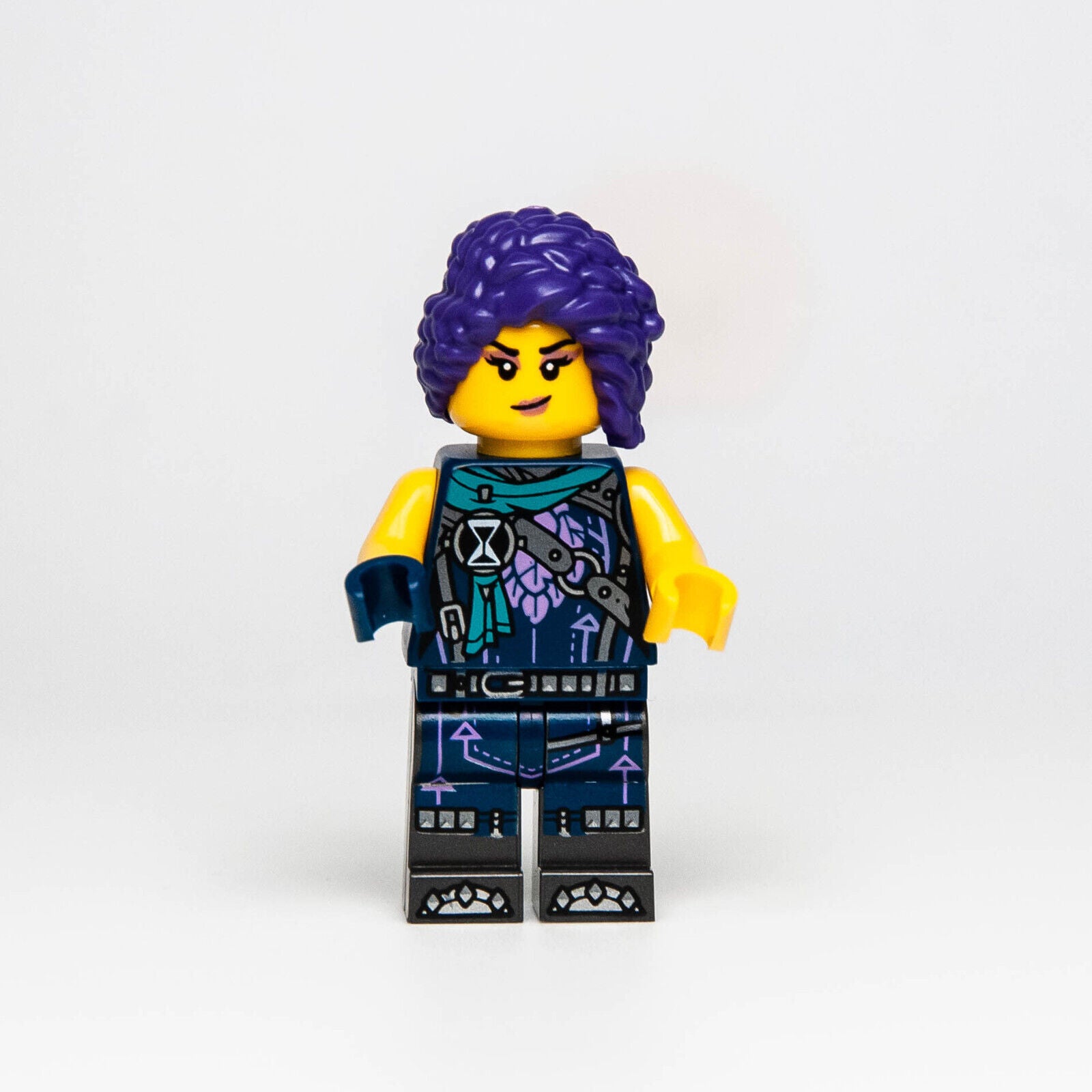 Lego DREAMZzz Minifigure - Zoey w/ Dark Purple Hair (drm029) 71459 - StudBee