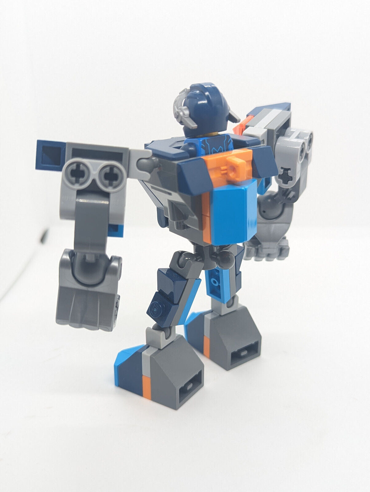 70362 LEGO Nexo Knights Battle Suit Clay Minifigure (nex083) - 100% Complete