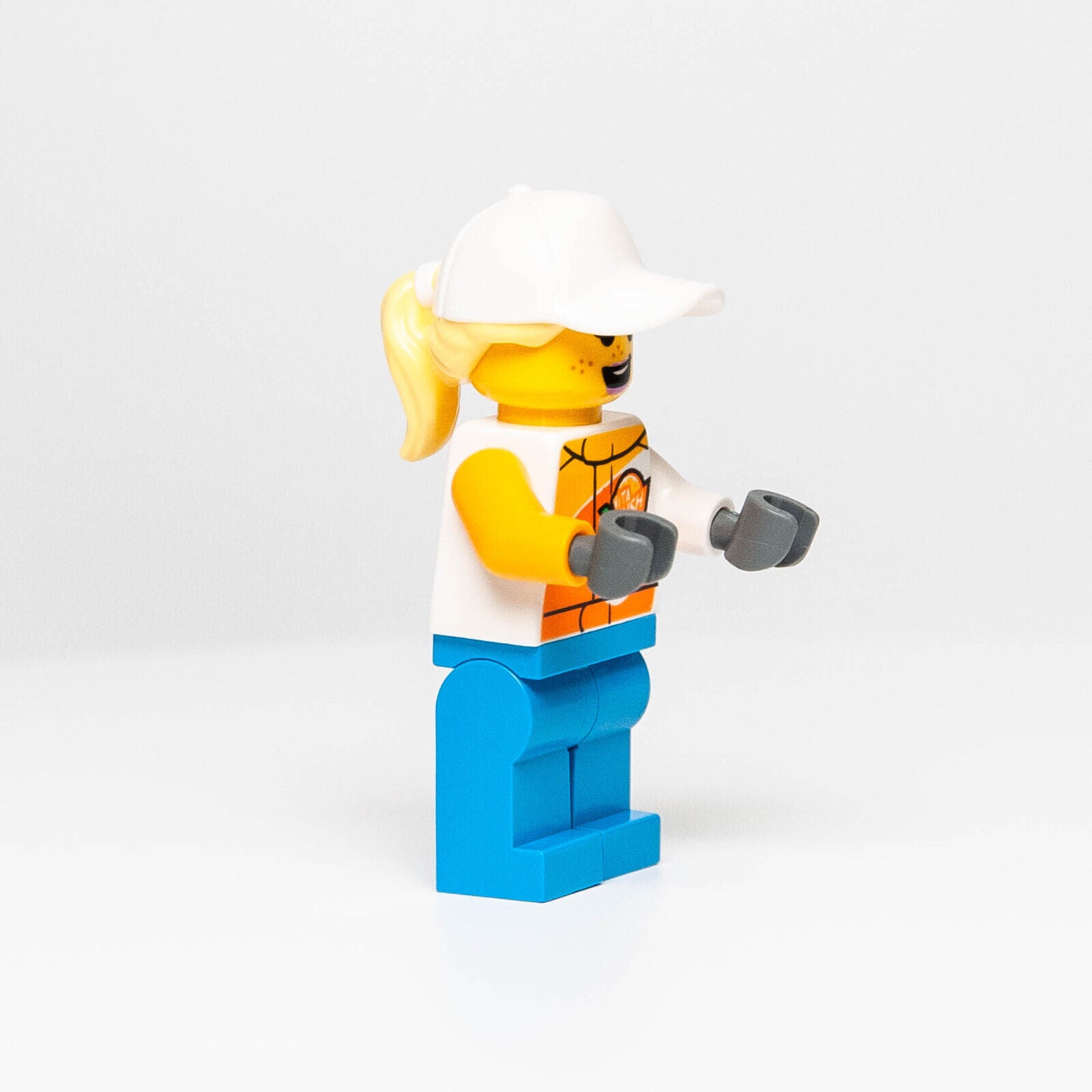 NEW Stuntz Crew, Female "VITA RUSH" (cty1314) Stunt Show Truck 60294 - StudBee