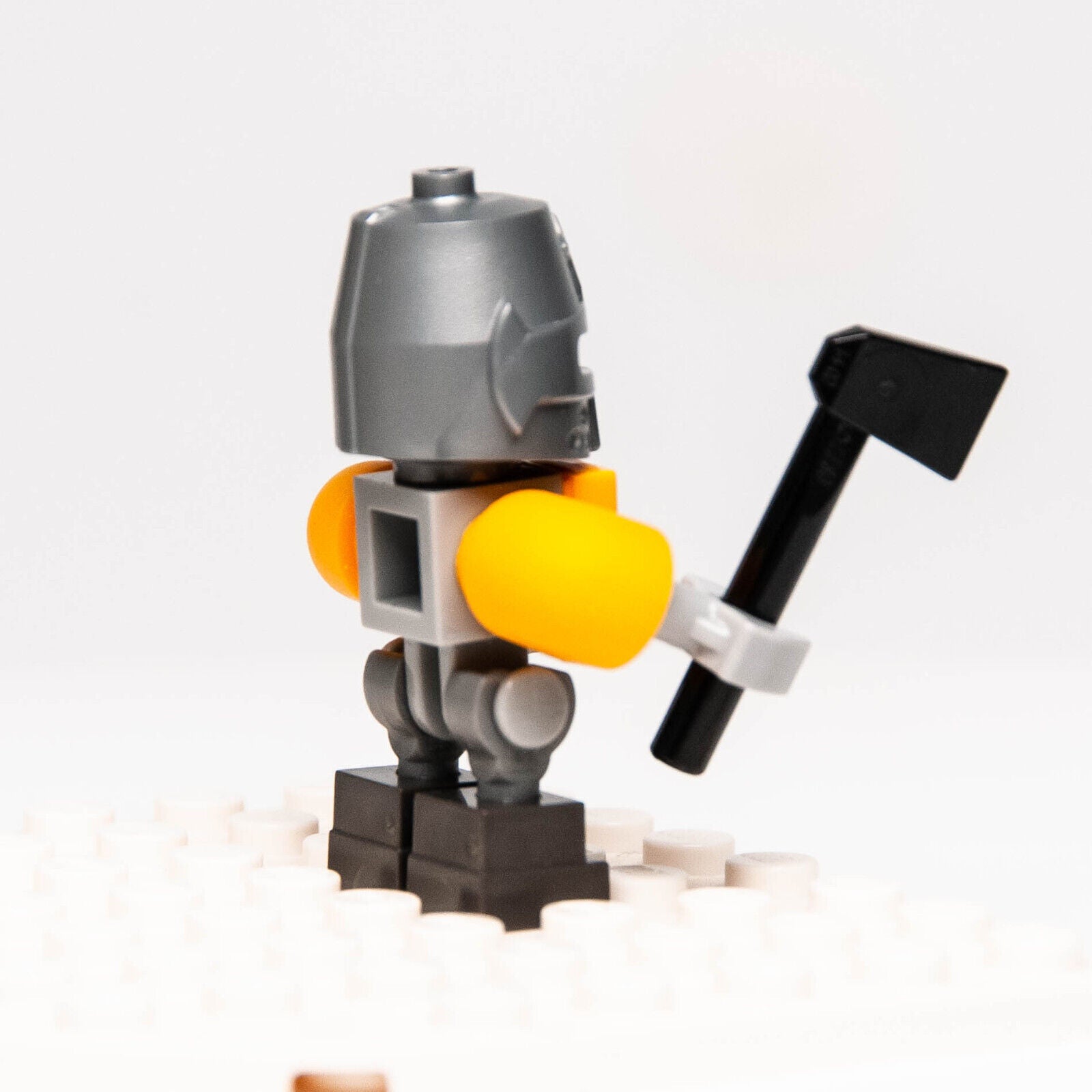 LEGO Nexo Knights Minifigure Lot: Axl Bot w/ Axe (nex060) 70317 - StudBee