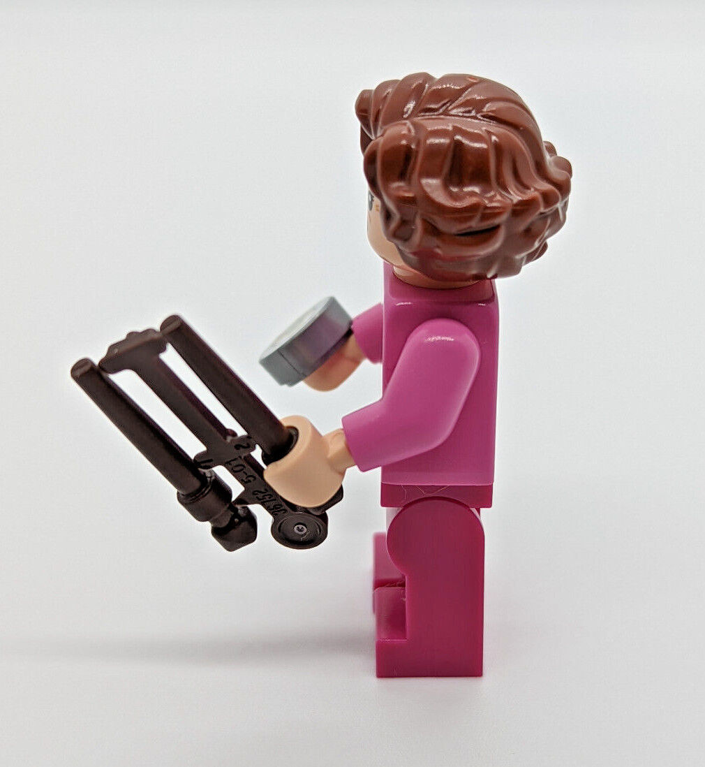 NEW LEGO Potter Minifigure Dolores Umbridge w/ Slytherin Locket Horcrux (hp356) - StudBee