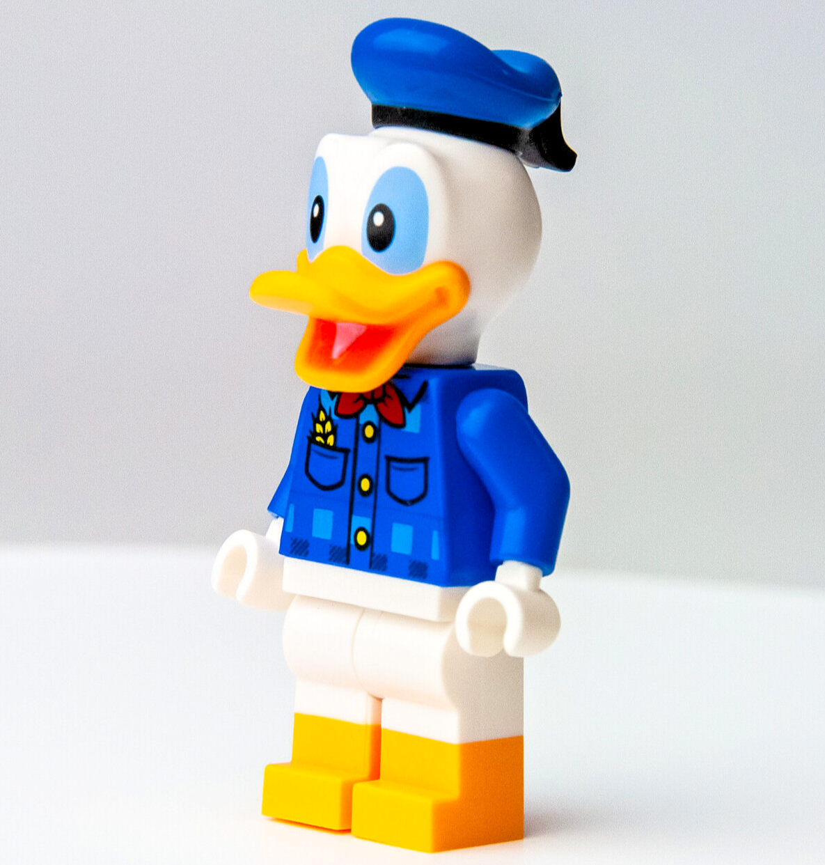 NEW LEGO Minifigure - Farmer Donald Duck (dis053) 10775 Mickey Farm - StudBee