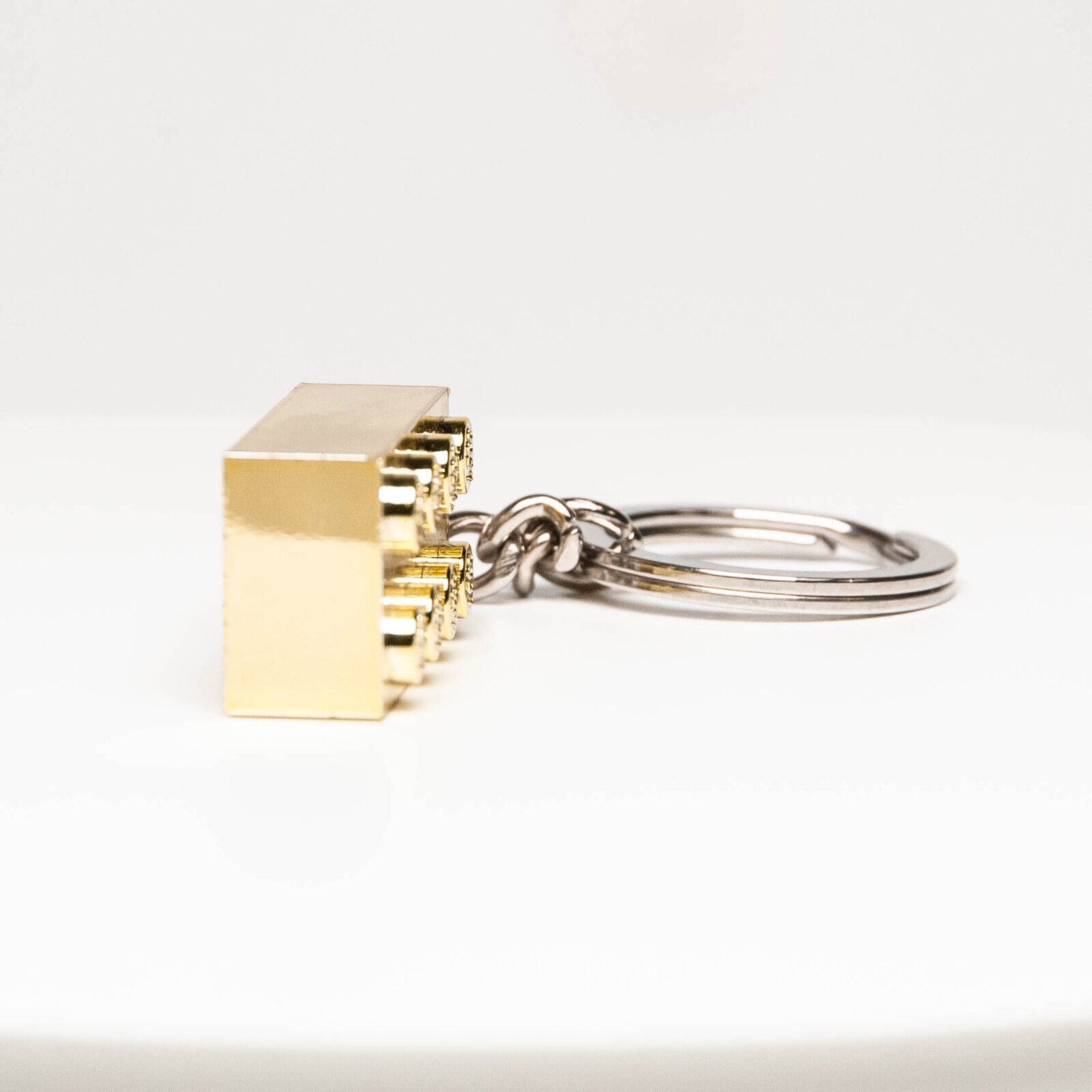 Lego Chrome Gold 2x4 Brick Keychain -  2009 (852445b) Masters - StudBee