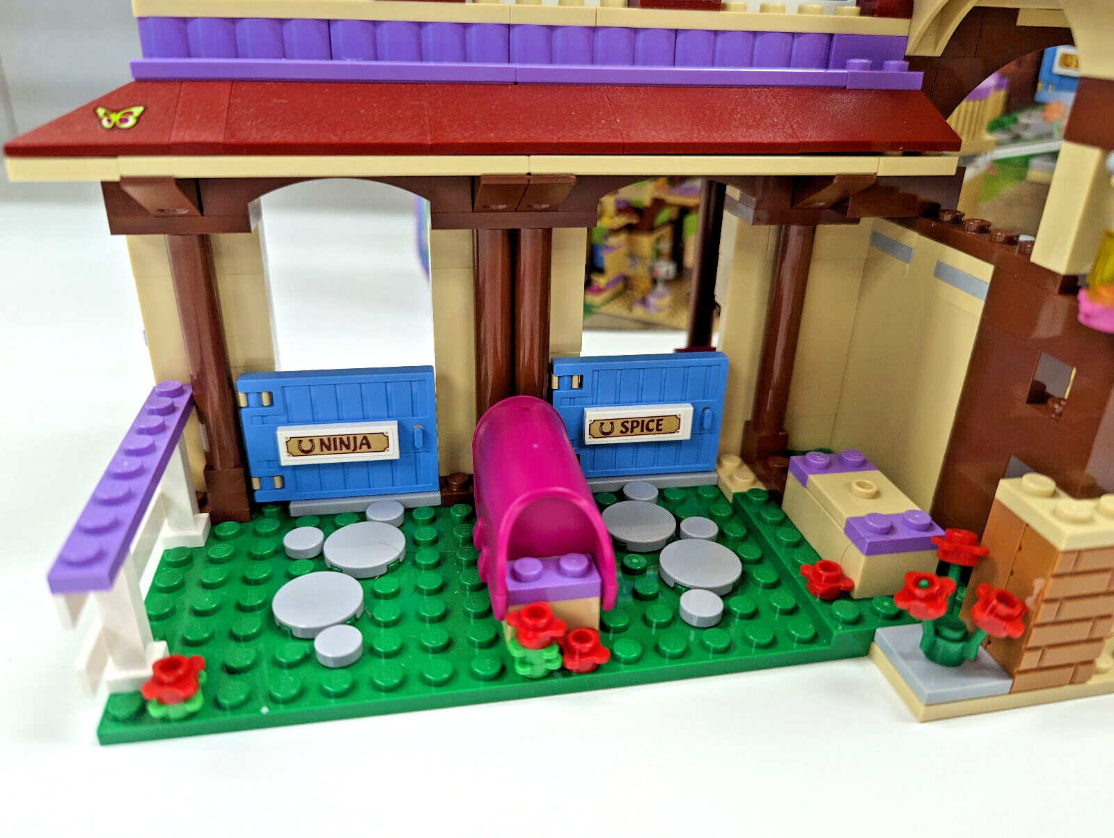 LEGO Friends Heartlake Riding Club 41126 Horse Stables 100% Complete Box Manuals - StudBee