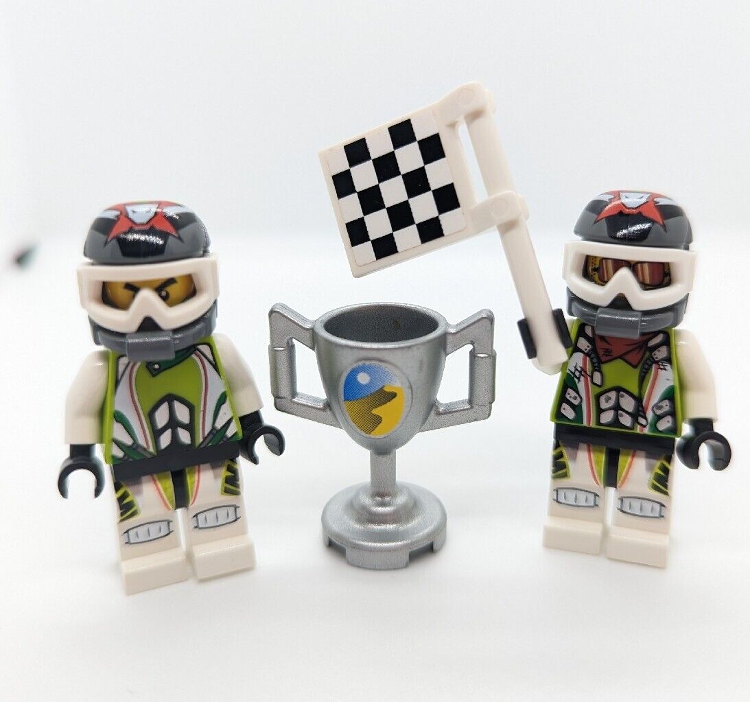 LEGO World Racers 8864 Lot - Rex-treme (wr001) & Max-treme (wr011) Flag, Trophy - StudBee