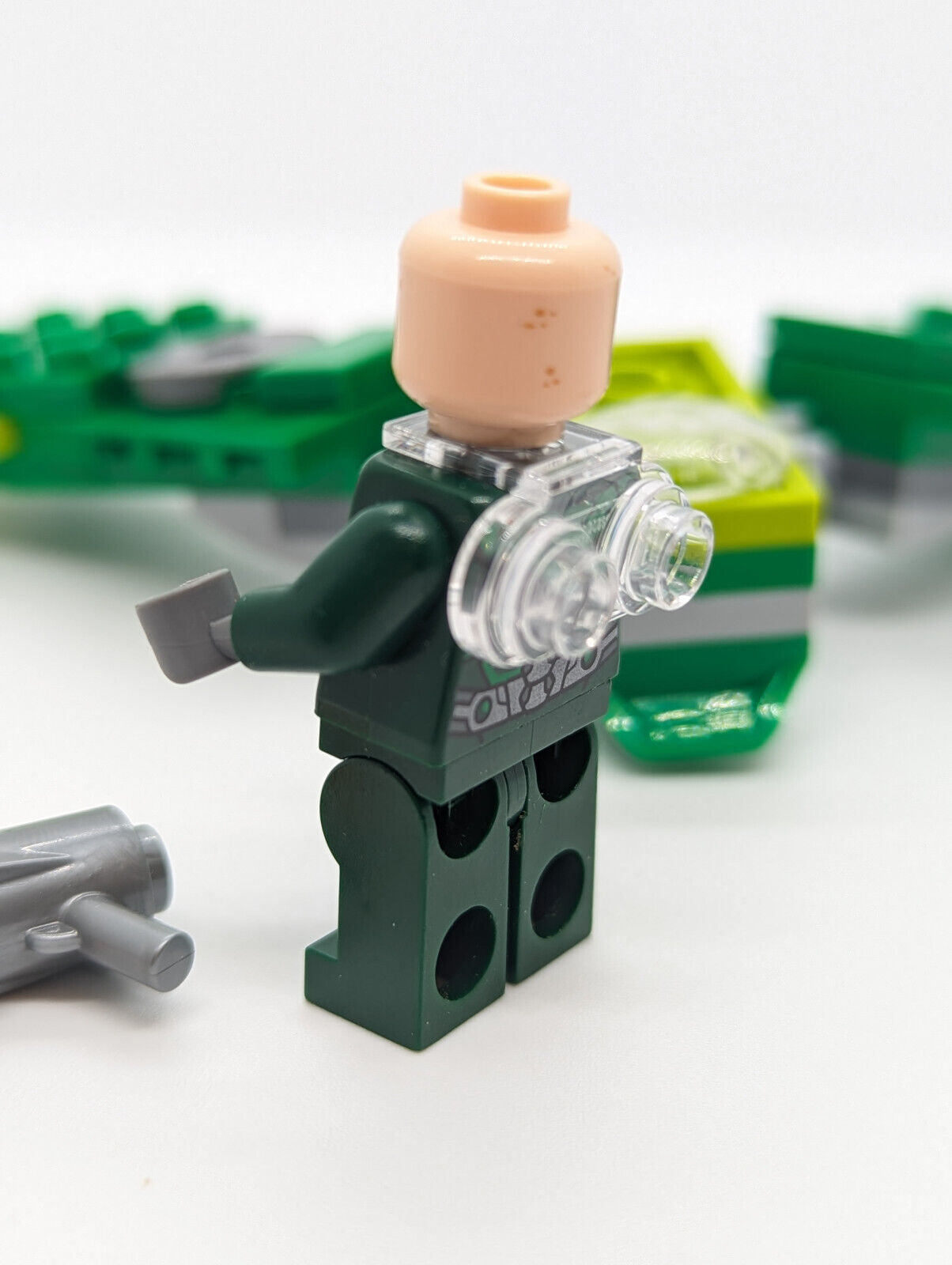 LEGO Marvel Spider-Man The Vulture Minifigure w/ Wings and Weapon 76114 sh538 - StudBee