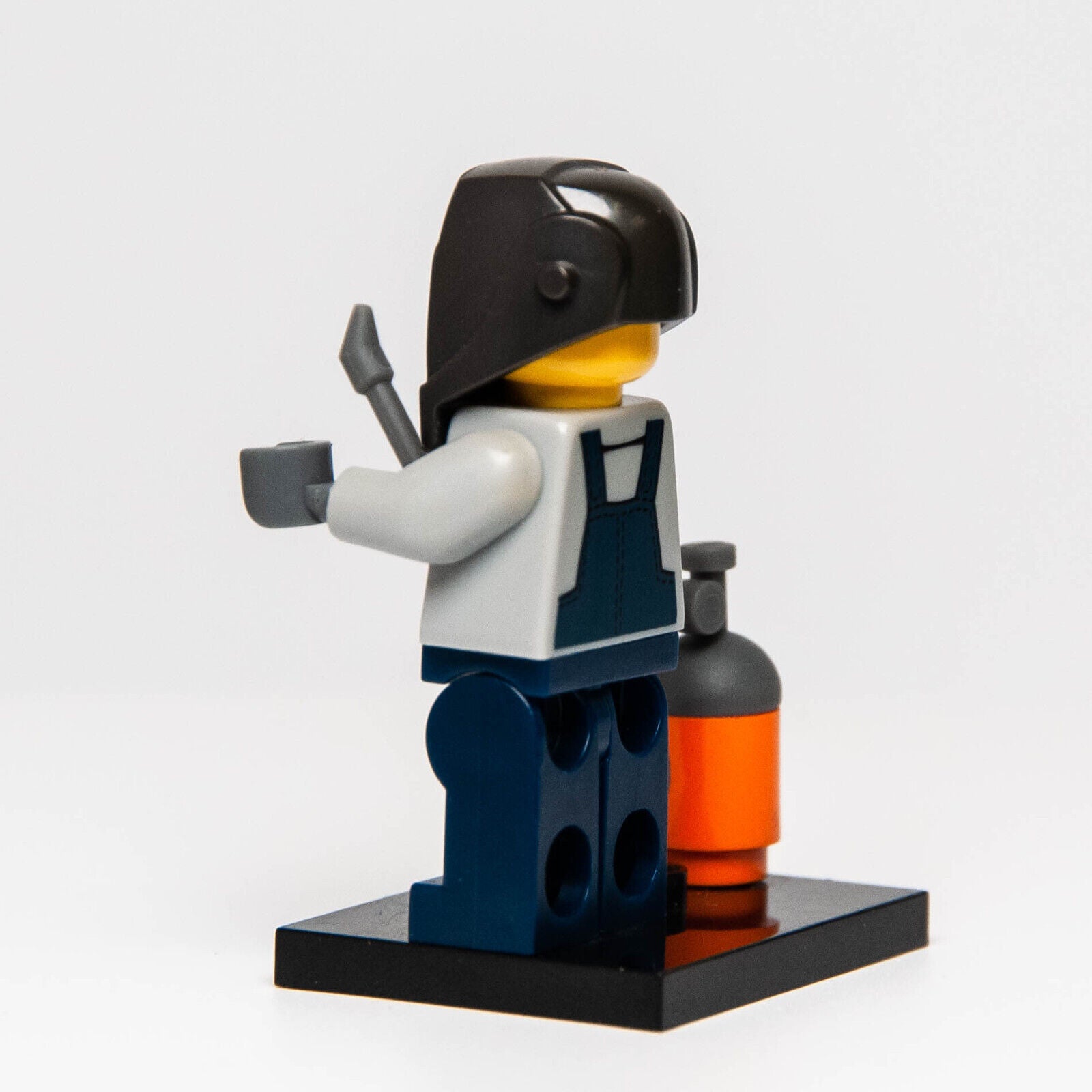 Lego CMF Series 11 - Welder Minifigure  (col11-10) 71002 - StudBee