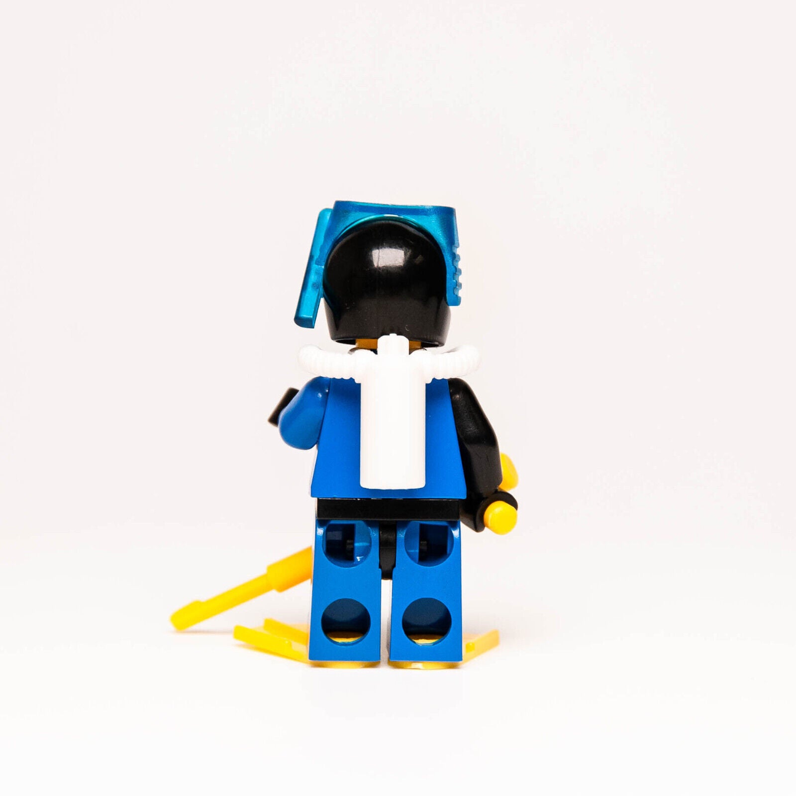 Lego Vintage Divers Minifigure - Blue Diver Female (div002a) 2536 - StudBee