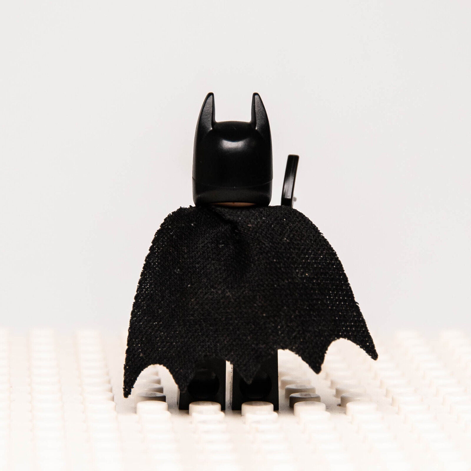 LEGO Minifigure - Batman Utility Belt Head Type 1 (sh312) 70909 70905 70916 7092 - StudBee