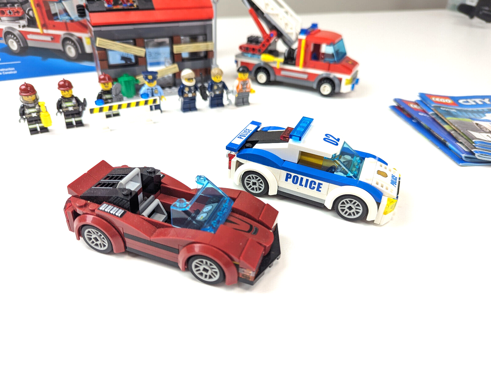 LEGO City Police Lot: 60003 Fire Emergency & 60138  High-Speed Chase - StudBee