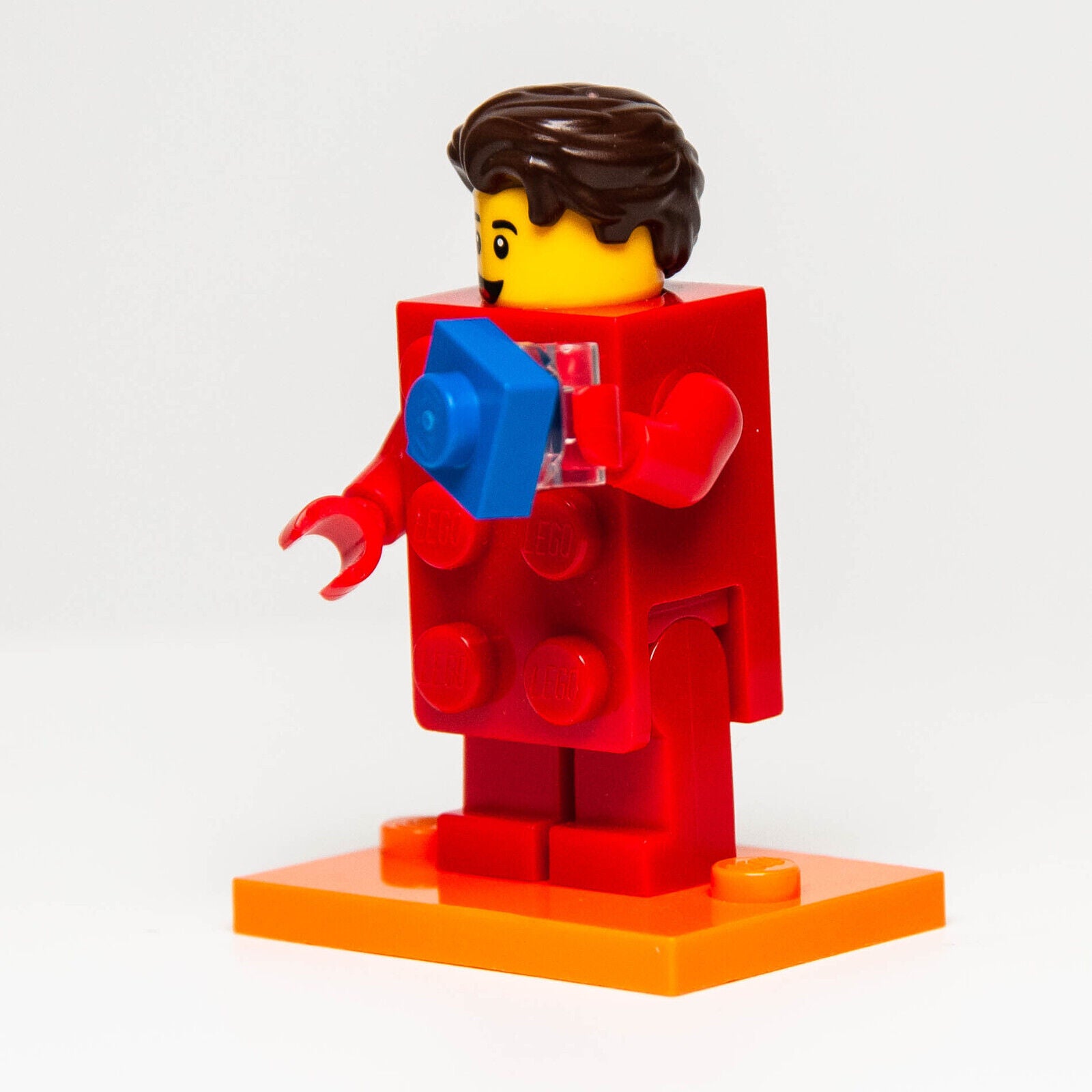 New Lego Series 18 CMF Minifigure - Red Brick Costume Suit Guy (col18-2) 71021 - StudBee