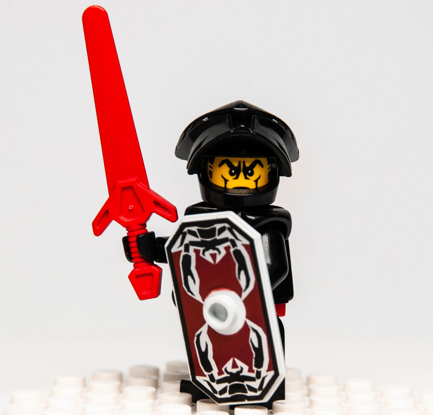 LEGO Castle Knights Kingdom II Minifigure Shadow Vladek (cas256) Scorpion 8781