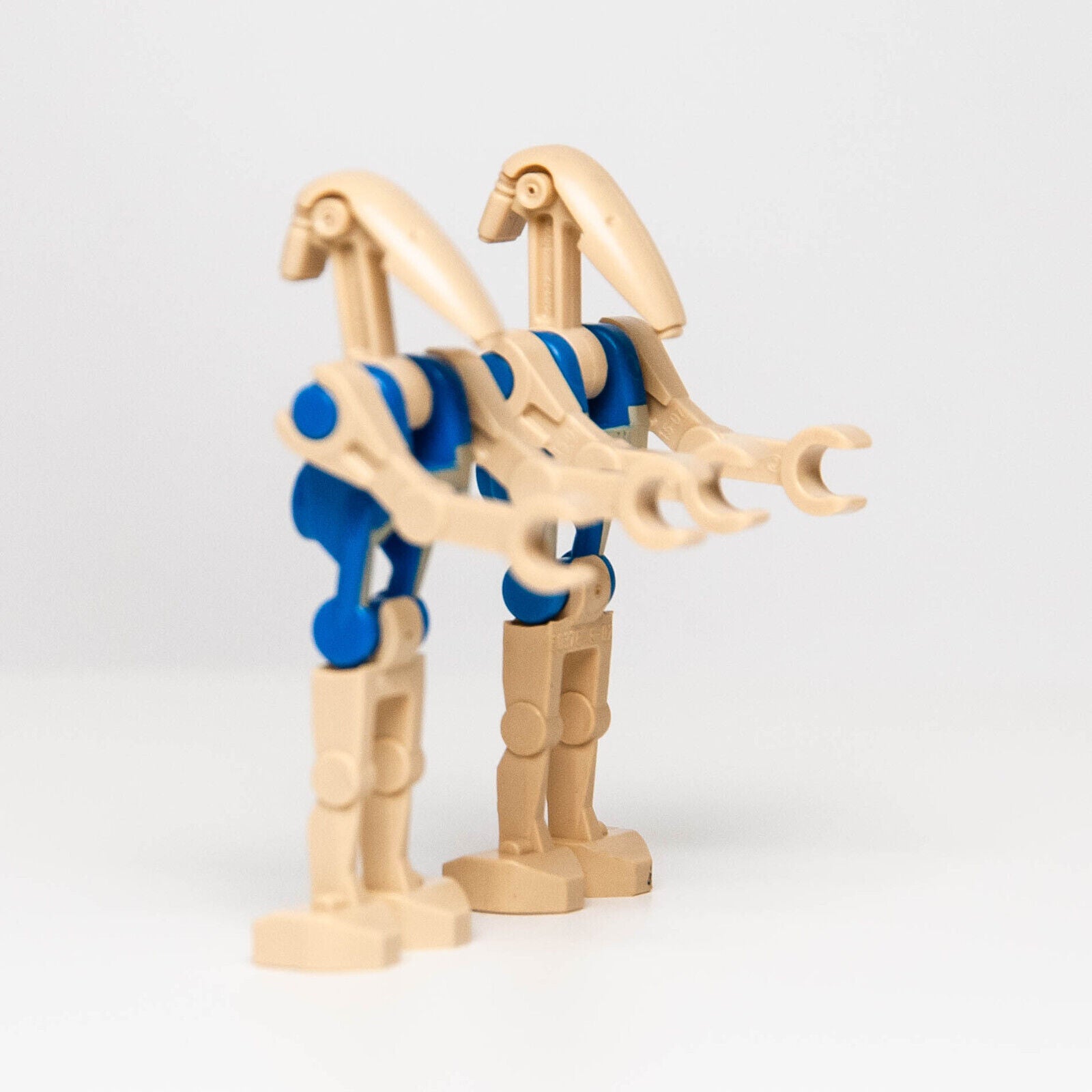(2) LEGO Star Wars Battle Droid Pilot Minifigure Blue Torso (sw0300) - StudBee