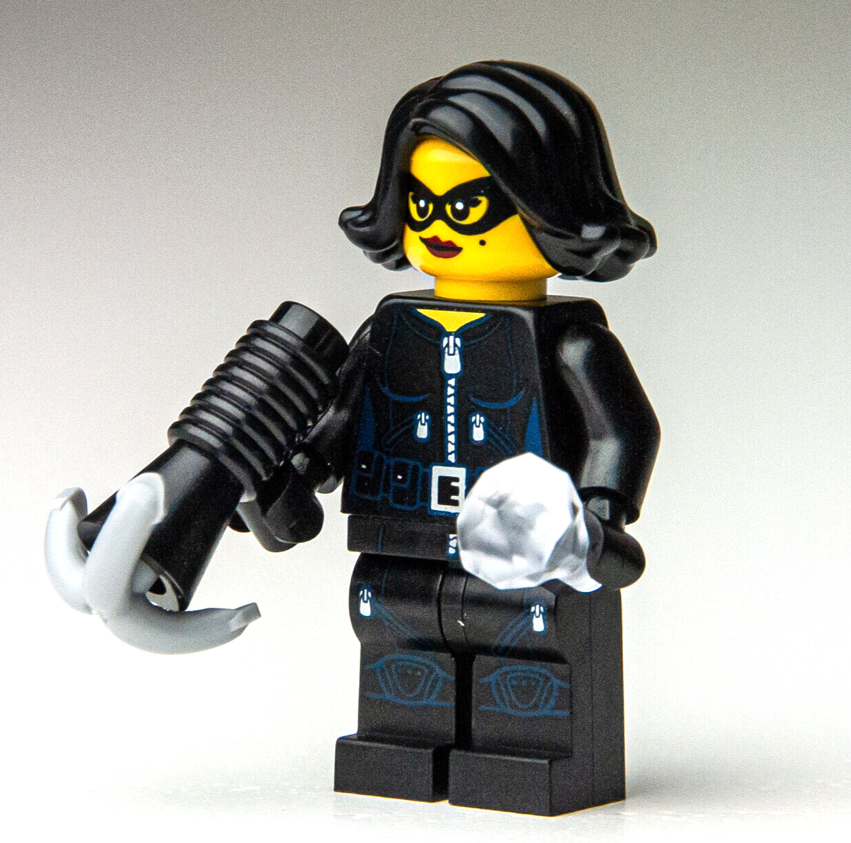 NEW  Jewel Thief -  CMF Series 15 - 71011 (col15-15) LEGO Minifigure - StudBee