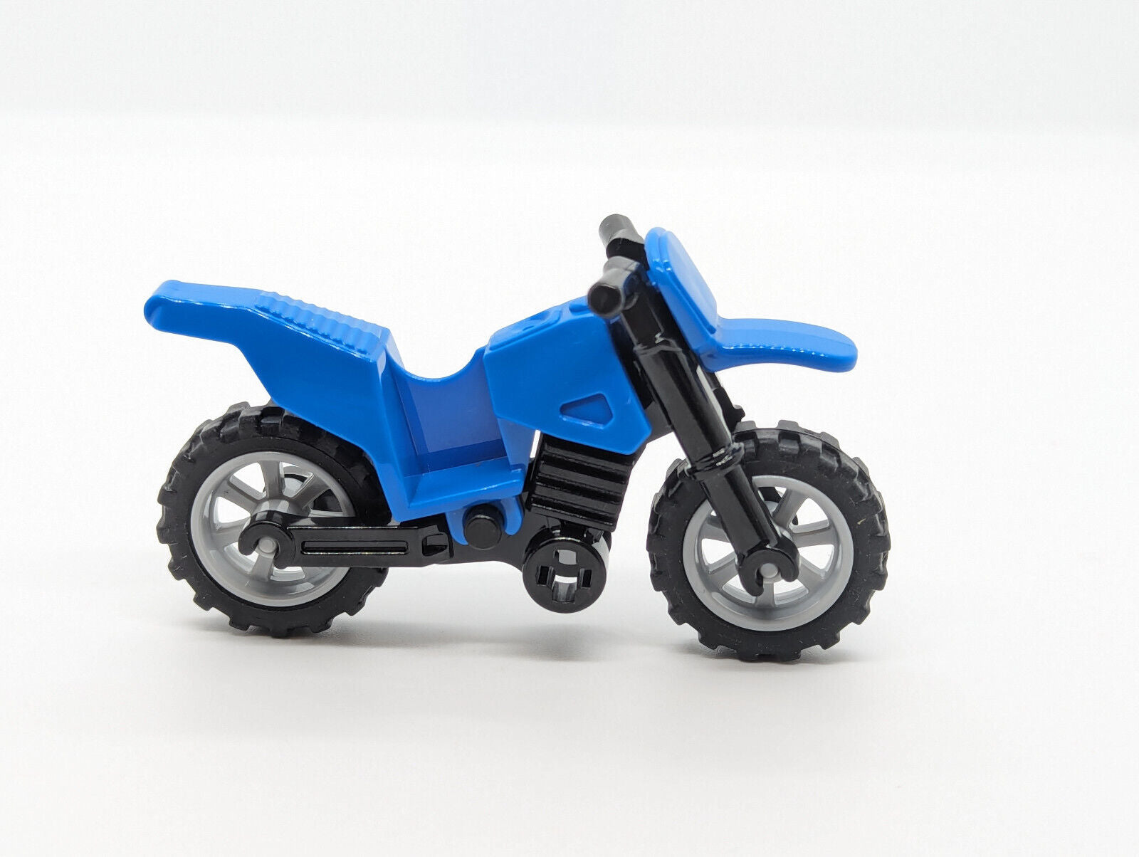 LEGO Mountain Police City Minifig Lot: Dirt Road Pursuit 60172 Motor Bike (cty - StudBee