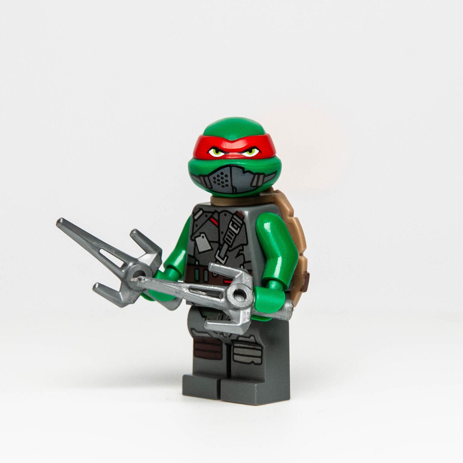 Lego Raphael Weapon LEGO Teenage Mutant Ninja Turtles Minifigure - Raphael Armor (tnt026)