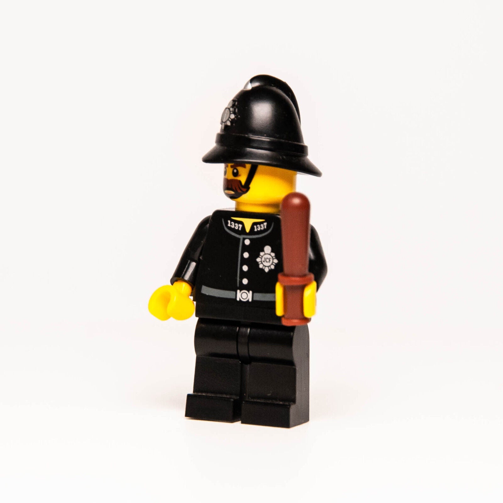 LEGO CMF Minifigure 71002 Series 11 - Police Constable (col11-15) col177 - StudBee