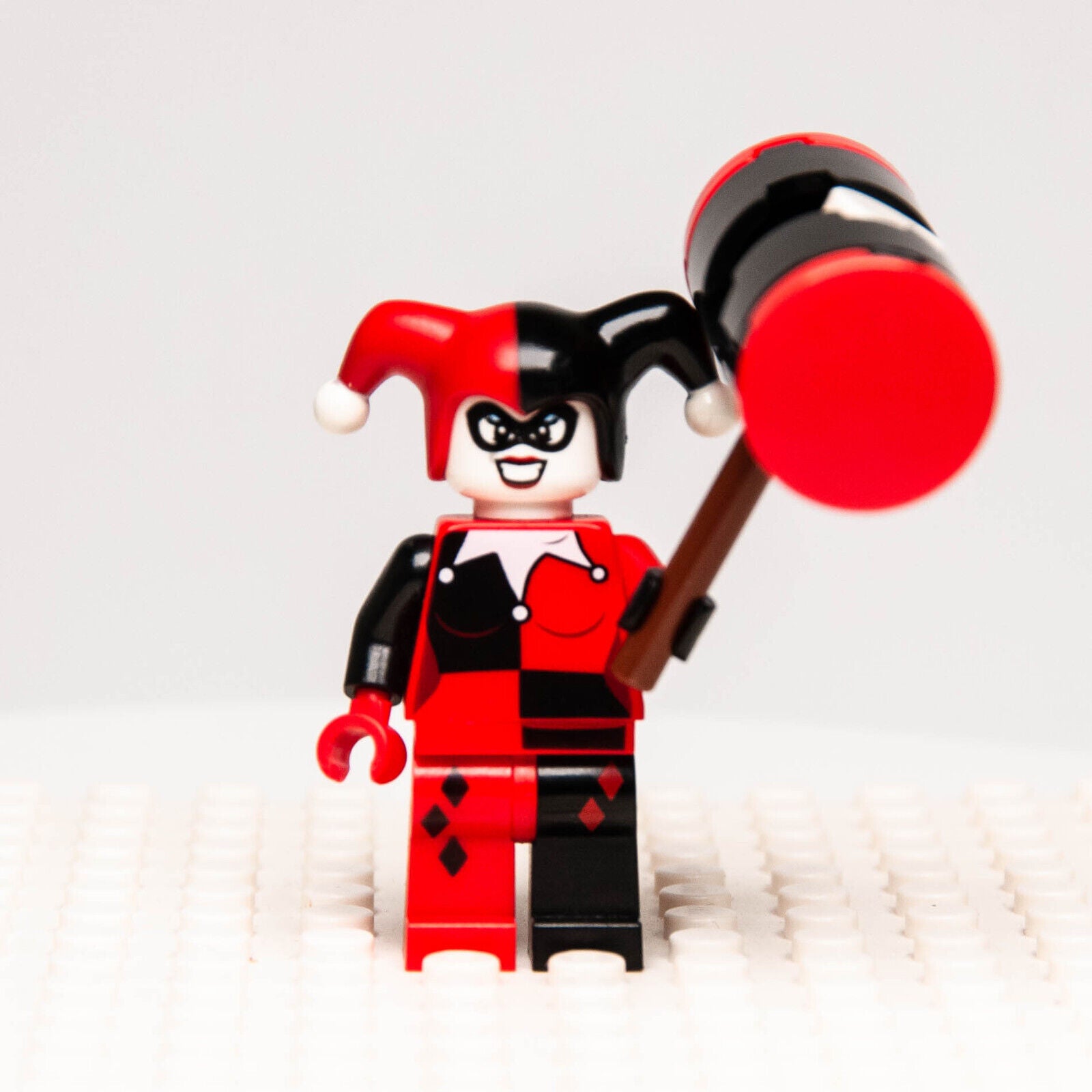 LEGO DC Super Heroes Batman Minifigure - Harley Quinn (sh024) 6857 71229 - StudBee